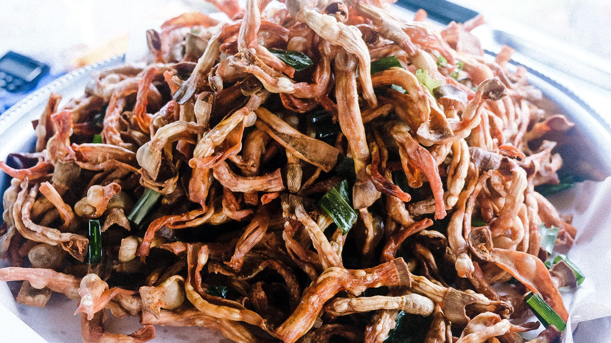 แคลิฟอร์เนียลาบก้อย &amp; เนื้อวัวสด, หลังวัง, เป็ดย่างคูเมือง, ร้านเป็ดย่างคูเมือง เปิดบริการตามปกติ ทุกวัน 08.00-18.00 น., สอบถามเพิ่มเติม โทร. 093-484-8687, จิ้งนำ ขาหมู, ไก่ย่างสีดา, มีไฮมีนา, ร้านอีสาน ประตูนำชัย, บุรีรัมย์เป็ดย่าง, ร้านอาหารตรี คาเฟ่ แอนด์ เรสเตอรองต์, สองพี่น้อง