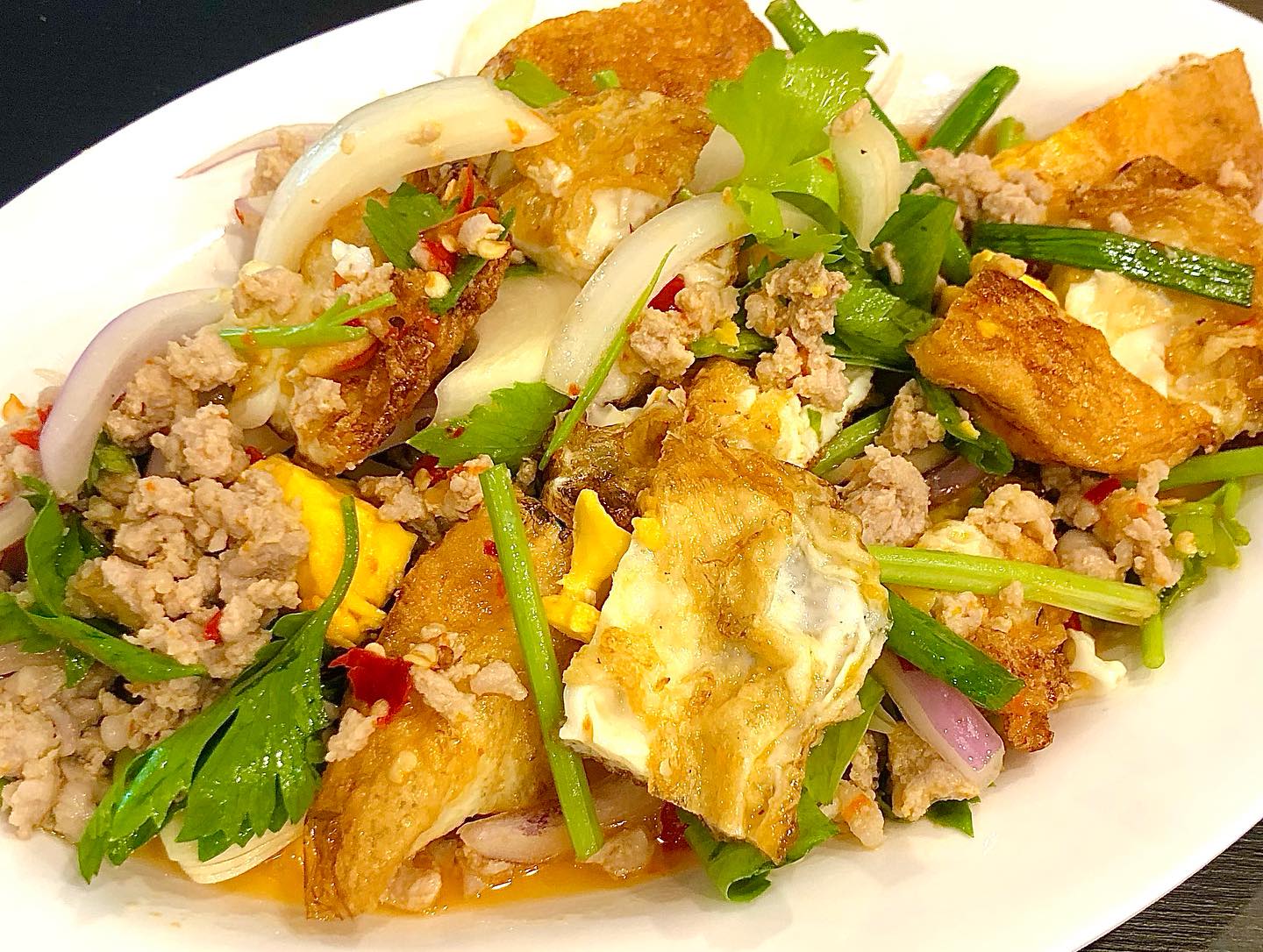 ขนมกุยช่าย หมู่บ้านเศรษฐกิจ, เล่าซา (ลิ้มเล่าซา) เซ็นต์หลุยส์, หม่าล่าชาวเขา Malashaokao, 1:2 Coffee Company, หิว หิว Hiew Hiew, หมูทอดเซ็นต์หลุยส์, กิตติก๋วยเตี๋ยวเป็ด