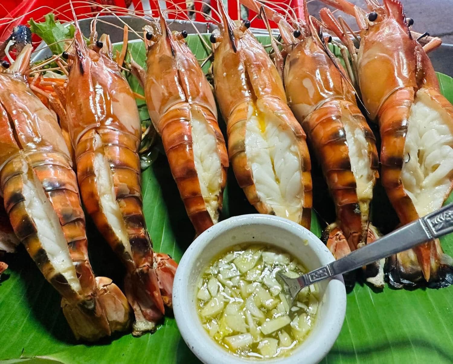 ชายน้ำ, ทรัพย์เจริญซีฟู๊ด-ดำ, กุ้งเผาราชคราม, บ้านอยุธยารมย์, บ้านไม้ริมน้ำ, แกรนด์เจ้าพระญา, บ้านอู่ทอง