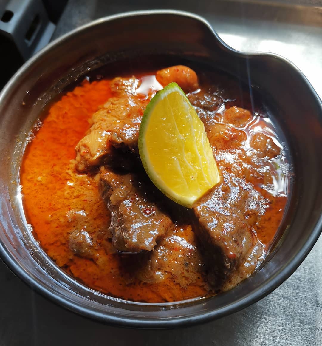 ร้านน้องเจเจ อาหารไทยพื้นบ้าน ซ.หัวหิน43-45, ร้านลุงบังหัวปลาหม้อไฟ หัวหิน, ร้านบ้านครูส่วน by ปลา, Tanya's, ร้านเกี๊ยวปลานำชัย, เจ๊กเปี๊ยะ, ครัวแม่ฬา, บ้านอิสระ, พาสใต้ บาย เชฟเต้หัวหิน Pastay by cheftae, ครัวเจ๊เนี้ยวหัวหิน51, โกหมาก หัวหิน, ซาลาเปาเตาถ่าน BY ยายม่วย, ร้านขนมไทยแม่เก็บหัวหิน, ครัวแม่กะเมย