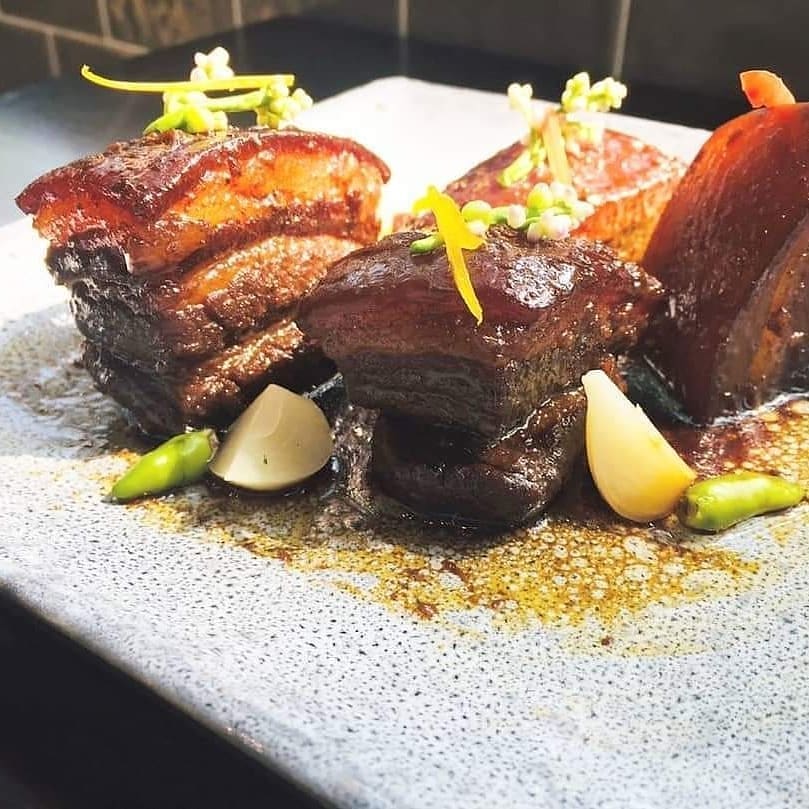 ร้านน้องเจเจ อาหารไทยพื้นบ้าน ซ.หัวหิน43-45, ร้านลุงบังหัวปลาหม้อไฟ หัวหิน, ร้านบ้านครูส่วน by ปลา, Tanya's, ร้านเกี๊ยวปลานำชัย, เจ๊กเปี๊ยะ, ครัวแม่ฬา, บ้านอิสระ, พาสใต้ บาย เชฟเต้หัวหิน Pastay by cheftae, ครัวเจ๊เนี้ยวหัวหิน51, โกหมาก หัวหิน, ซาลาเปาเตาถ่าน BY ยายม่วย, ร้านขนมไทยแม่เก็บหัวหิน, ครัวแม่กะเมย