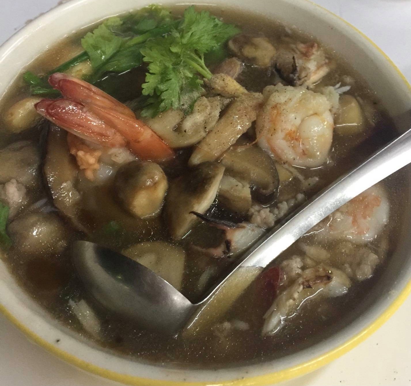 ร้านน้องเจเจ อาหารไทยพื้นบ้าน ซ.หัวหิน43-45, ร้านลุงบังหัวปลาหม้อไฟ หัวหิน, ร้านบ้านครูส่วน by ปลา, Tanya's, ร้านเกี๊ยวปลานำชัย, เจ๊กเปี๊ยะ, ครัวแม่ฬา, บ้านอิสระ, พาสใต้ บาย เชฟเต้หัวหิน Pastay by cheftae, ครัวเจ๊เนี้ยวหัวหิน51, โกหมาก หัวหิน, ซาลาเปาเตาถ่าน BY ยายม่วย, ร้านขนมไทยแม่เก็บหัวหิน, ครัวแม่กะเมย