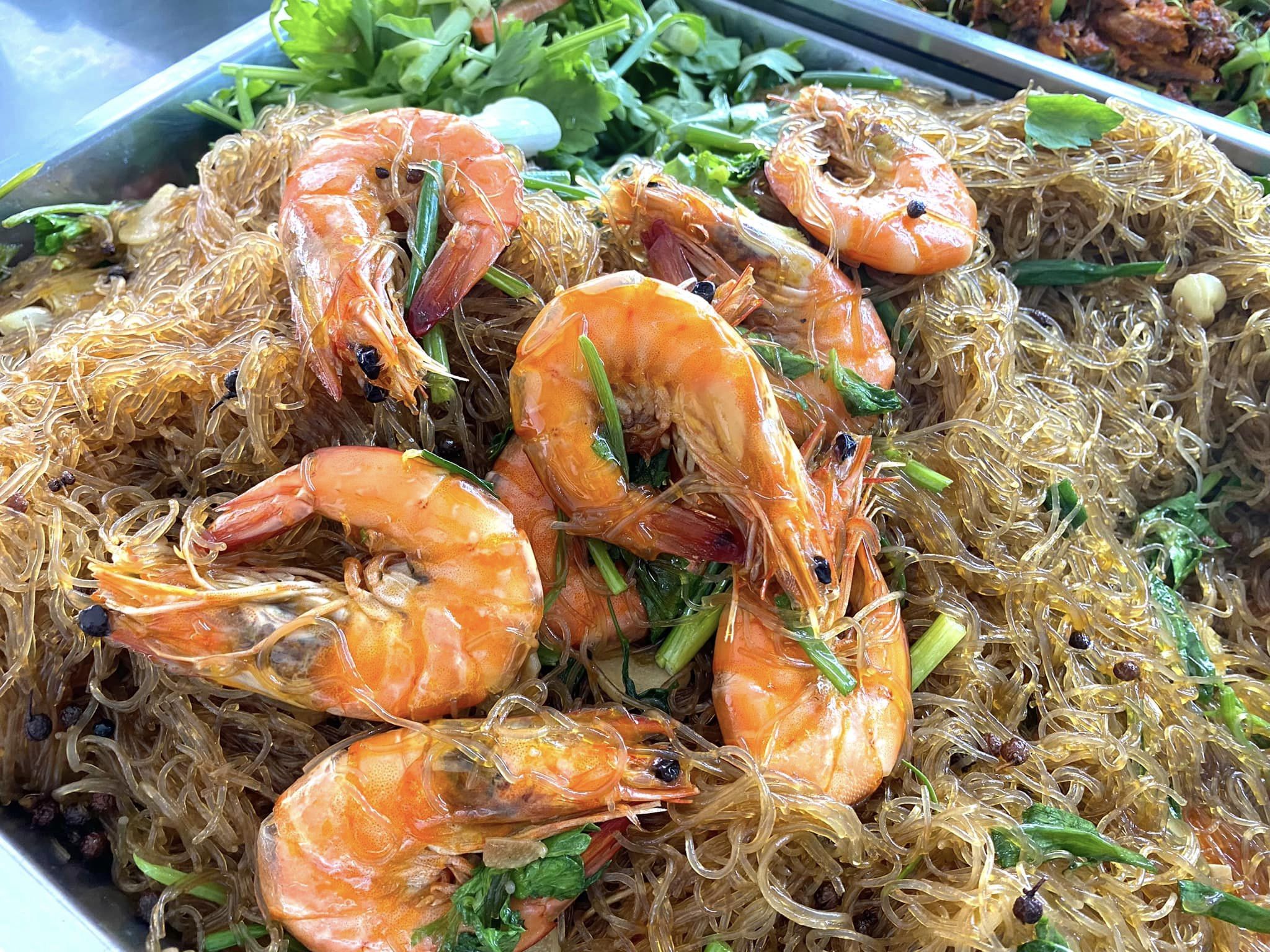 ร้านน้องเจเจ อาหารไทยพื้นบ้าน ซ.หัวหิน43-45, ร้านลุงบังหัวปลาหม้อไฟ หัวหิน, ร้านบ้านครูส่วน by ปลา, Tanya's, ร้านเกี๊ยวปลานำชัย, เจ๊กเปี๊ยะ, ครัวแม่ฬา, บ้านอิสระ, พาสใต้ บาย เชฟเต้หัวหิน Pastay by cheftae, ครัวเจ๊เนี้ยวหัวหิน51, โกหมาก หัวหิน, ซาลาเปาเตาถ่าน BY ยายม่วย, ร้านขนมไทยแม่เก็บหัวหิน, ครัวแม่กะเมย