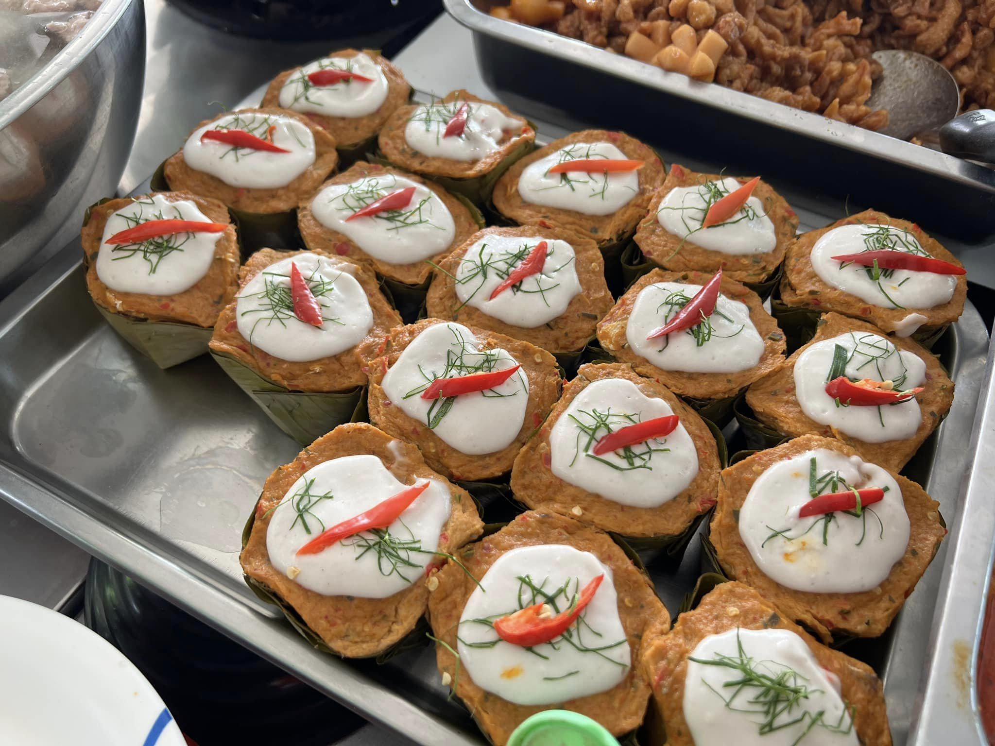 ร้านน้องเจเจ อาหารไทยพื้นบ้าน ซ.หัวหิน43-45, ร้านลุงบังหัวปลาหม้อไฟ หัวหิน, ร้านบ้านครูส่วน by ปลา, Tanya's, ร้านเกี๊ยวปลานำชัย, เจ๊กเปี๊ยะ, ครัวแม่ฬา, บ้านอิสระ, พาสใต้ บาย เชฟเต้หัวหิน Pastay by cheftae, ครัวเจ๊เนี้ยวหัวหิน51, โกหมาก หัวหิน, ซาลาเปาเตาถ่าน BY ยายม่วย, ร้านขนมไทยแม่เก็บหัวหิน, ครัวแม่กะเมย