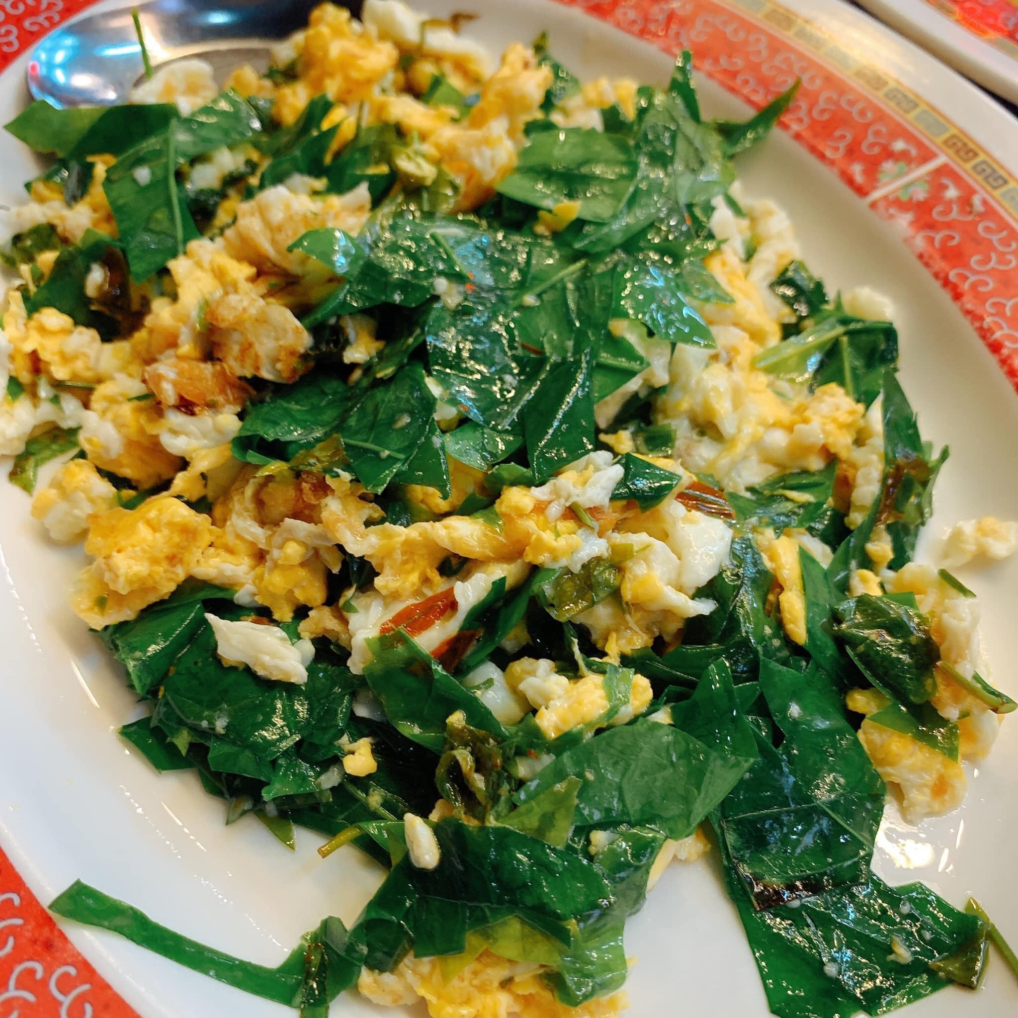 ร้านน้องเจเจ อาหารไทยพื้นบ้าน ซ.หัวหิน43-45, ร้านลุงบังหัวปลาหม้อไฟ หัวหิน, ร้านบ้านครูส่วน by ปลา, Tanya's, ร้านเกี๊ยวปลานำชัย, เจ๊กเปี๊ยะ, ครัวแม่ฬา, บ้านอิสระ, พาสใต้ บาย เชฟเต้หัวหิน Pastay by cheftae, ครัวเจ๊เนี้ยวหัวหิน51, โกหมาก หัวหิน, ซาลาเปาเตาถ่าน BY ยายม่วย, ร้านขนมไทยแม่เก็บหัวหิน, ครัวแม่กะเมย