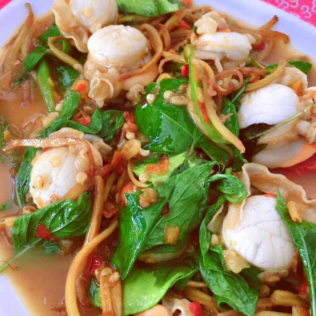 ร้านน้องเจเจ อาหารไทยพื้นบ้าน ซ.หัวหิน43-45, ร้านลุงบังหัวปลาหม้อไฟ หัวหิน, ร้านบ้านครูส่วน by ปลา, Tanya's, ร้านเกี๊ยวปลานำชัย, เจ๊กเปี๊ยะ, ครัวแม่ฬา, บ้านอิสระ, พาสใต้ บาย เชฟเต้หัวหิน Pastay by cheftae, ครัวเจ๊เนี้ยวหัวหิน51, โกหมาก หัวหิน, ซาลาเปาเตาถ่าน BY ยายม่วย, ร้านขนมไทยแม่เก็บหัวหิน, ครัวแม่กะเมย