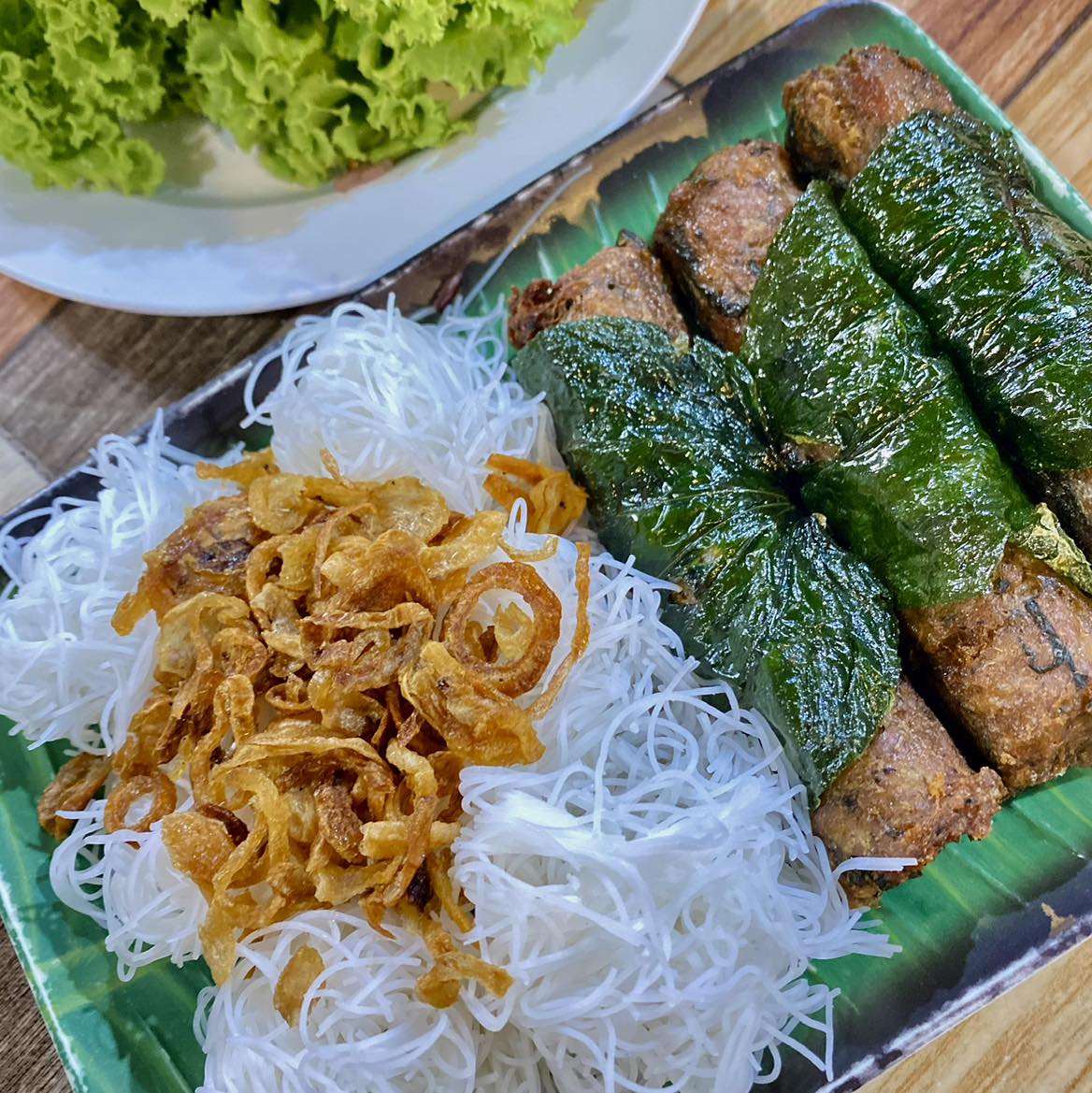 อิ่มเอิบแหนมเนือง, แอมเฮือง อาหารเวียตนาม, M.J. แหนมเนือง หนองคาย พลับพลาชัย, Arunee Cuisine, เชิญตะวัน, คำม่วน แหนมเนือง, สาขาหทัยราษฏร์, บ้านเวียดนาม คลอง4, Winner House, Pho Van, พี่หยองแหนมเนือง, วิลลี่แหนมเนือง Delivery, So Saigon เมืองทองธานี, กรีน แหนมเนือง, Saigon Recipe, Eat Viet, ครัวเมืองเว้ ลาว-ญวน, แหนมเนืองลับแล, แหนมเนืองคุณอ้อ, ลองดู, SAIGON VIETNAMESE RESTAURANT, โรงแรม ASIA HOTEL, VT แหนมเนือง, สาขาพระราม9, MJ แหนมเนืองอาหารเวียดนาม-อีสาน ทวีวัฒนา, ยัมมี่ แหนมเนือง เซ็นจูรี่ อ่อนนุช, Thuyền, แหนมเนืองนายช่าง Delivery