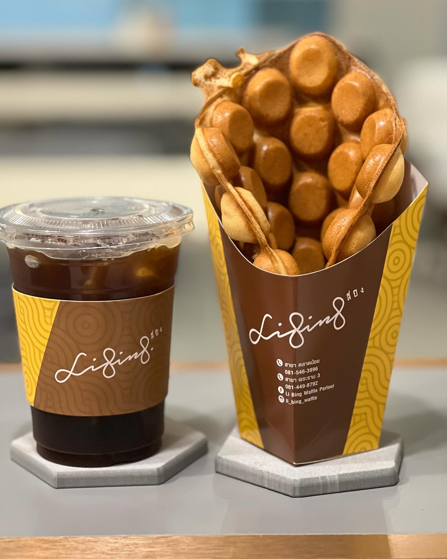 ก๋วยเตี๋ยวผัดงี่เง่า at เจ๊เบญ โอเดี้ยน, ร้านฮั้นโภชนา, เจ๊เฮี้ยง ก๋วยเตี๋ยวลูกชิ้นปลา ตลาดน้อย, ข้าวต้มปลาตลาดน้อย, Baan Chim Cha, อาฉีไก่ทอด, มานพ สุกี้รถกระบะ, แดงราชาหอยทอด, โจ๊ก เจ๊หมวยเกี้ย-ดั้งเดิม, เป็ดตุ๋นเจ้าท่า, ซี่โครงปราณ, คุณปุ๊กะหรี่ปั๊บ ณ ตลาดน้อย, แต้เล่าจิ้นเส็ง, Li Bing Waffle Parlour, Mana Craft, Jap Bread ตลาดน้อย, ฮงเซียงกง