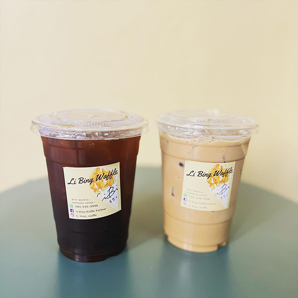 ก๋วยเตี๋ยวผัดงี่เง่า at เจ๊เบญ โอเดี้ยน, ร้านฮั้นโภชนา, เจ๊เฮี้ยง ก๋วยเตี๋ยวลูกชิ้นปลา ตลาดน้อย, ข้าวต้มปลาตลาดน้อย, Baan Chim Cha, อาฉีไก่ทอด, มานพ สุกี้รถกระบะ, แดงราชาหอยทอด, โจ๊ก เจ๊หมวยเกี้ย-ดั้งเดิม, เป็ดตุ๋นเจ้าท่า, ซี่โครงปราณ, คุณปุ๊กะหรี่ปั๊บ ณ ตลาดน้อย, แต้เล่าจิ้นเส็ง, Li Bing Waffle Parlour, Mana Craft, Jap Bread ตลาดน้อย, ฮงเซียงกง