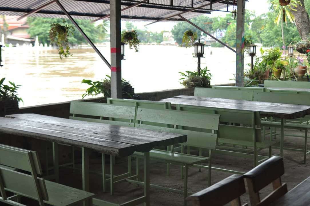 ข้าวเปิ๊ปยายเครื่อง, กับข้าวกับปลา, สินวนา, เฟื่องฟ้า, บ้านครูอิ๋ว, สิบสองหน่วยตัด, ร้านอาหารลุงจ้อย สุโขทัย, ก๋วยเตี๋ยวสุโขทัย ไม้กลางกรุง, Pizza House, Phum Phor ภูมิพ่อ, รักชาติ พาเพลิน ศรีสำโรง, ณ โขทัย, กุ๊กเหมียน, ป้าอ้วนหมูจุ่ม 2