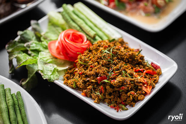 ครัวผักสด, Iconic Club Style, แก้วติ่มซำ, ตำ มึน มึน น., สวนอาหารริเวอร์ไซด์การเด้น, ยายปวด, ลุย, นิวแซ่บสุดซอย, ครัวตาอ้อซีฟู๊ด ชุมพร, ลุงเผล็นกุ้งหลวง, แม่ไม้ซีฟู้ด, ครัวสวนตาจี๊ด, ฟารีดาชาโรตี สาขาชุมพร, ก๋วยเตี๋ยวเนื้อนายดำ, ครัวทุ่งแพะ, บ้านพรรคพวก, ร้านอาหารตะเกียงไทยชุมพร, โกเหลียง, ครัวบ้านริมน้ำ ไร่ล่างซิตี้, พนังตักซีฟู๊ด คาเฟ่&amp;บาร์, ติ่มซำ หอเจี๊ยะ at ชุมพร, ครัวคุณจักษ์