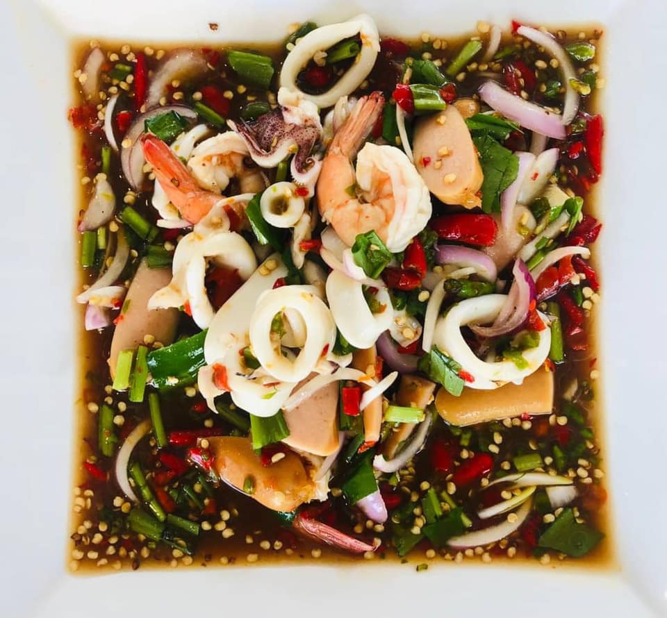 TokiDoki Curry Sutthisan, ส้มตำแฟร์สโตร์, จิน โถง กัว, Hinata, จีรพร อาหารเวียดนาม สาขาสุทธิสาร, ล้านนัวส์, อีเปีย, สมบูรณ์โภชนา, แหลมลูกชิ้นปลา, ก๋วยจั๊บน้ำข้นเเม่มูล, ก๋วยเตี๋ยวลุงหนั่นรัชดา, White Cosmo, Oba San 168, แสงทอง, ซุนหงอคง หม่าล่าปิ้งย่าง, ตังค์เต็มมีเนย, ลุงหนวด - เจ้าเก่า ห้วยขวาง by นายเครา, สุดที่รส - Sutthirot, Nene Korean BBQ Buffet, แซ่บวัน รัชดา, จิ้มจุ่มสุทธิพรเจ้าเก่า หน้า BU place, โคตรยำ ห้วยขวาง, Neta Fish&amp;Meat, Gyu-Ya Yakiniku, อั้งซิวฮะ, Hommari หอมมาริ, ร้านส้มตำ“ฅนมักตำ