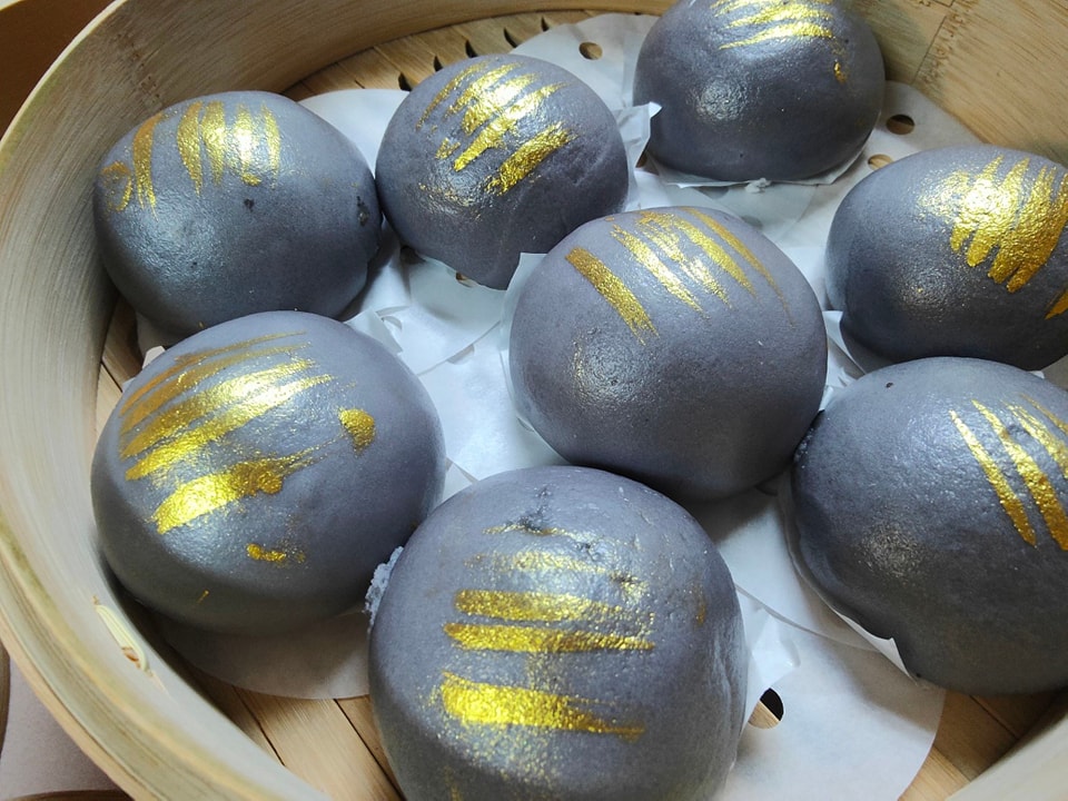 Anya Authentic Thai Cuisine, Kinu, สาขาเสาชิงช้า, ภูธรบาร์, ครัวอัปษร, สาขาถนนดินสอ, ขนมกุ๋ยช่ายเจ๊ต้อย, ตาชัยก๋วยเตี๋ยวสุโขทัย, โกปี๊เฮี้ยะไถ่กี่ ณ เสาชิงช้า, ไทยทำ เกาเหลาสมองหมู, จิต เตาถ่าน, ศิริพรโภชนา, มนต์ นมสด, เจ๊นี เผือกหิมะ, ลูกชิ้นหมูแพร่งนรา, นายอ้วนเย็นตาโฟเสาชิงช้า, สุขนิยม ขนมครกสิงคโปร์, ทิพย์สมัย ผัดไทยประตูผี, เช็งซิมอี๊ , สาขาเสาชิงช้า, Bite and Bond, ร้านติ่นฟง Tinn Feng, บรรพชน Bun Bar Chon, นมโจ เสาชิงช้า, ข้าวหมูแดงนายชุน