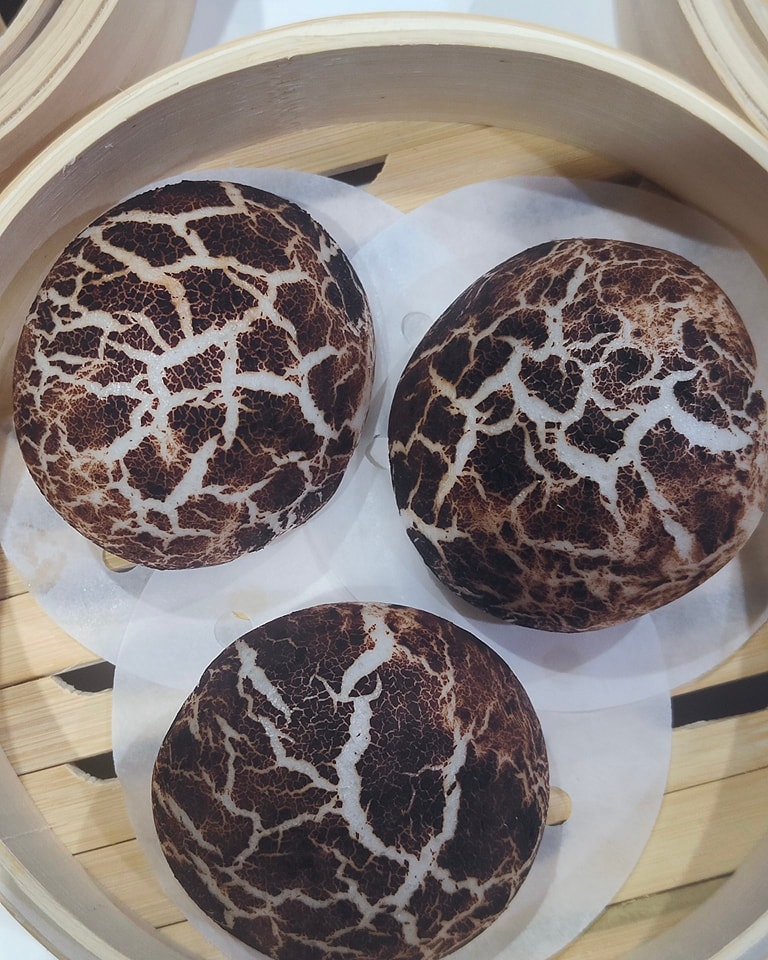 Anya Authentic Thai Cuisine, Kinu, สาขาเสาชิงช้า, ภูธรบาร์, ครัวอัปษร, สาขาถนนดินสอ, ขนมกุ๋ยช่ายเจ๊ต้อย, ตาชัยก๋วยเตี๋ยวสุโขทัย, โกปี๊เฮี้ยะไถ่กี่ ณ เสาชิงช้า, ไทยทำ เกาเหลาสมองหมู, จิต เตาถ่าน, ศิริพรโภชนา, มนต์ นมสด, เจ๊นี เผือกหิมะ, ลูกชิ้นหมูแพร่งนรา, นายอ้วนเย็นตาโฟเสาชิงช้า, สุขนิยม ขนมครกสิงคโปร์, ทิพย์สมัย ผัดไทยประตูผี, เช็งซิมอี๊ , สาขาเสาชิงช้า, Bite and Bond, ร้านติ่นฟง Tinn Feng, บรรพชน Bun Bar Chon, นมโจ เสาชิงช้า, ข้าวหมูแดงนายชุน