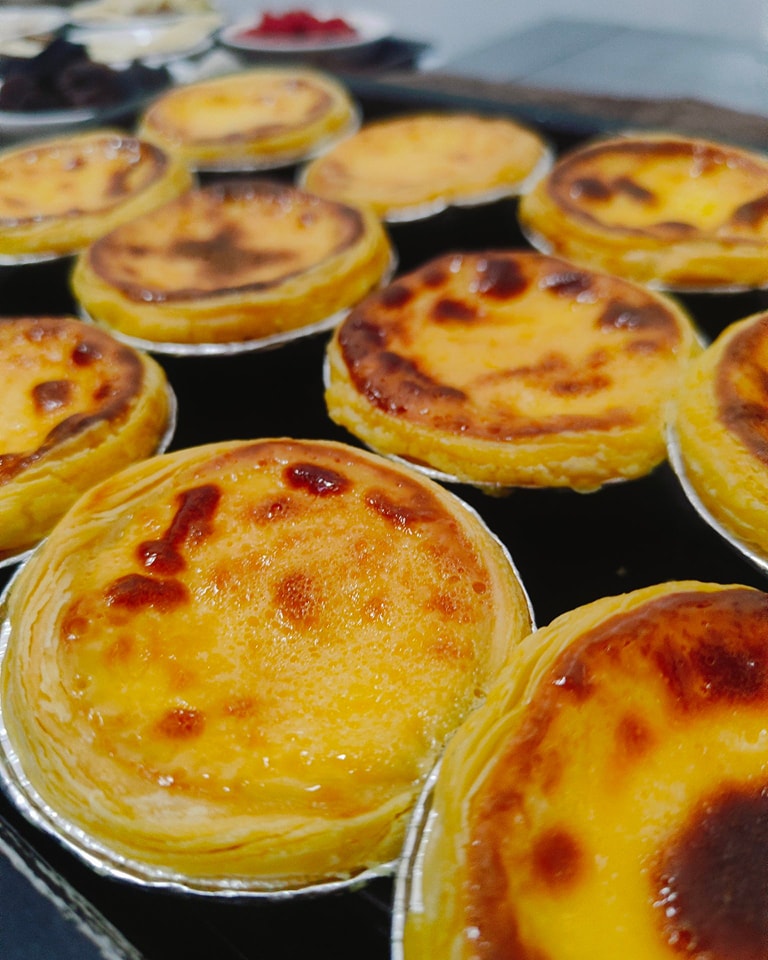 Anya Authentic Thai Cuisine, Kinu, สาขาเสาชิงช้า, ภูธรบาร์, ครัวอัปษร, สาขาถนนดินสอ, ขนมกุ๋ยช่ายเจ๊ต้อย, ตาชัยก๋วยเตี๋ยวสุโขทัย, โกปี๊เฮี้ยะไถ่กี่ ณ เสาชิงช้า, ไทยทำ เกาเหลาสมองหมู, จิต เตาถ่าน, ศิริพรโภชนา, มนต์ นมสด, เจ๊นี เผือกหิมะ, ลูกชิ้นหมูแพร่งนรา, นายอ้วนเย็นตาโฟเสาชิงช้า, สุขนิยม ขนมครกสิงคโปร์, ทิพย์สมัย ผัดไทยประตูผี, เช็งซิมอี๊ , สาขาเสาชิงช้า, Bite and Bond, ร้านติ่นฟง Tinn Feng, บรรพชน Bun Bar Chon, นมโจ เสาชิงช้า, ข้าวหมูแดงนายชุน