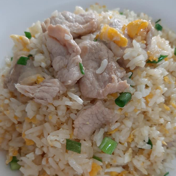 ส้มตำอุทุมพรกสิกรบางลำพู, คาริม โรตีมะตะบะ​, ขนมจีนน้ำยา บางลำภู, เจ้กบบางลำภู ต้มยำกุ้งรอบกลางคืน, Patonggo Cafe, จิระเย็นตาโฟ, ข้าวแกงบางลำพู 2517, ขนมเบื้องแม่ประภา, อาอีซะฮ์ รสดี, พัวกี่, ก๋วยเตี๋ยวลูกชิ้นปลานายง้ำ, โรงนํ้าชา มิตรามิตร, ข้าวแช่แม่ศิริ บางลำพู, พิกุลถั่วแปบแป้งสด, ห้องอาหารกร บางลำพู, เตี๋ยวตุ๋นบ้านสวน สาขาบางลำพู