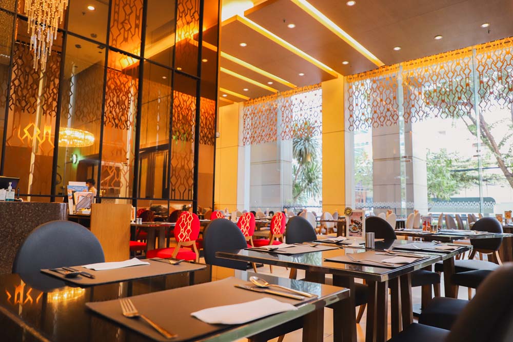 Grande Centre Point Ploenchit, ครัวจำแลง แปลงกาย, Sortrel Sathorn, บ้านน้ำเคียงดิน, ปลาอยู่เย็น, Samsen Villa, ครัวกรุงเทพ, Maldives Maodeep, Waterside Karaoke Restaurant, Little tree, The local Restaurant, Chocolate Ville, Ther Dining &amp; Bar, บ้านสุขนิยม, สวนอาหารบางบัว, แบมบูใหญ่, Craft Home , สวนอาหารซุ้มไผ่ เรโทร