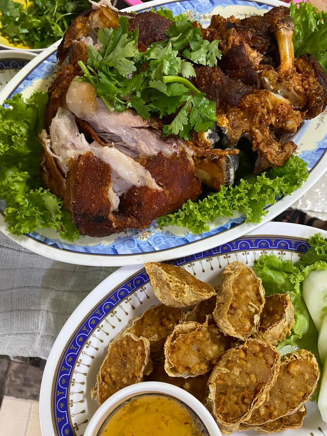 สวนชื่นสุข, Ar Restaurant Hatyai 嗳, ศิริ ต้มเลือดหมูหาดใหญ่, ไก่กรอบพี่เน่, ในรู, กุ๊กชัยติ่มซำ-ก๋วยเตี๋ยวราดหน้าปลากะพง, ร้านใต้ขอย ซอยตัน, กันเอง, หนานหยวน บะหมี่เกี๊ยวกุ้ง, สาขาปุณณกัณฑ์, ป่ายาง, บ้านก้ามปู, โชคดีแต่เตี้ยม บะกุ๊ดเต๋, ไก่ทอดหาดใหญ่มีนา, ร้านราดหน้าโกฉ่อน, ขนมจีนป้าชื่น, Space Bar, ขนมไข่เตาถ่านน้องนิล&amp;คาเฟ่, ข้าวต้มรถแดง