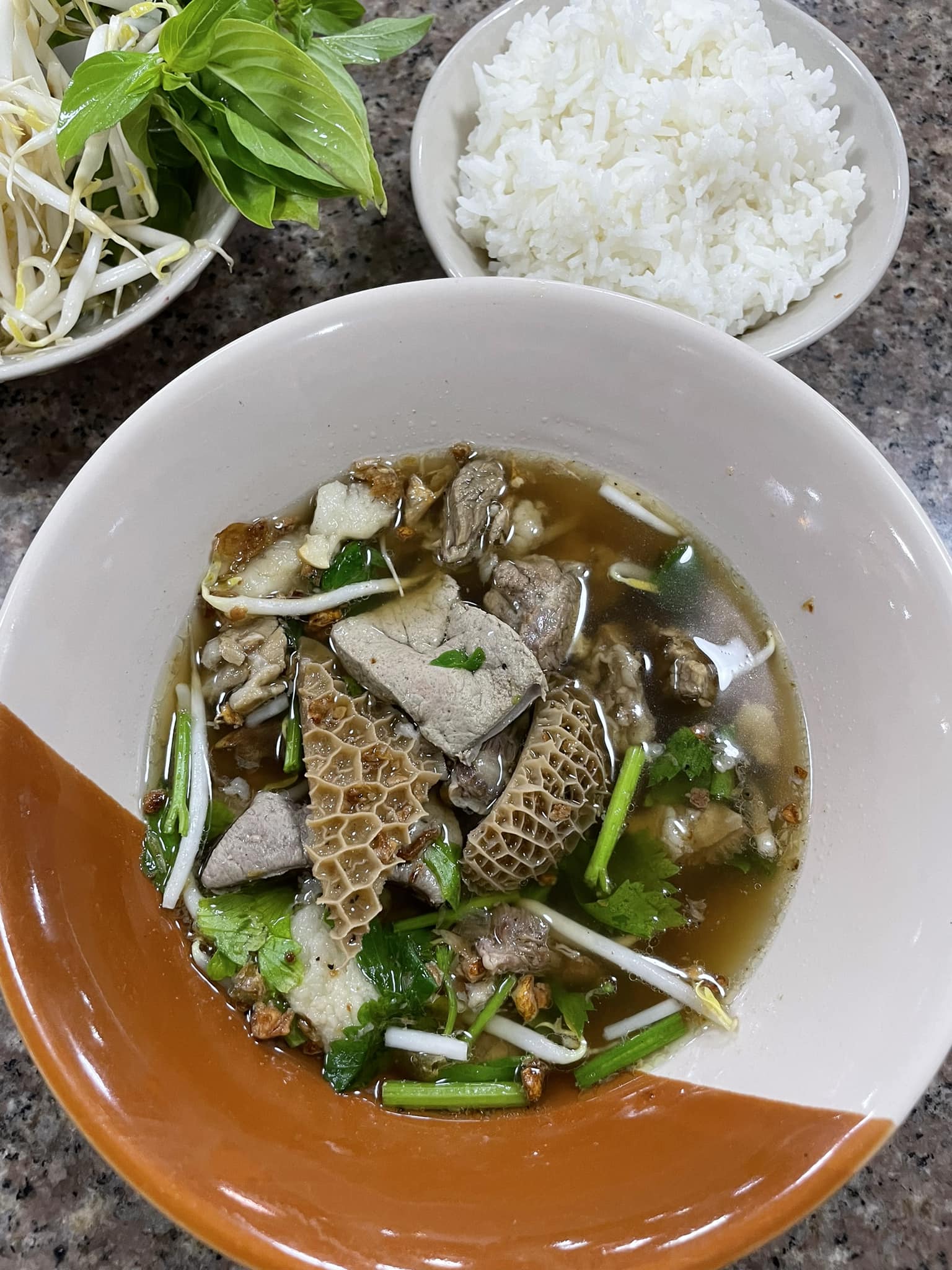 เกาเหลาเนื้อเปื่อยตลาดพลู ต.จันทร์เพ็ญ, กิตติก๋วยเตี๋ยวเป็ด, ราชรสเนื้อตุ๋น, ร้านก๋วยเตี๋ยวเรือป๋ายักษ์, ก๋วยเตี๋ยวเรือ ลำพาย 