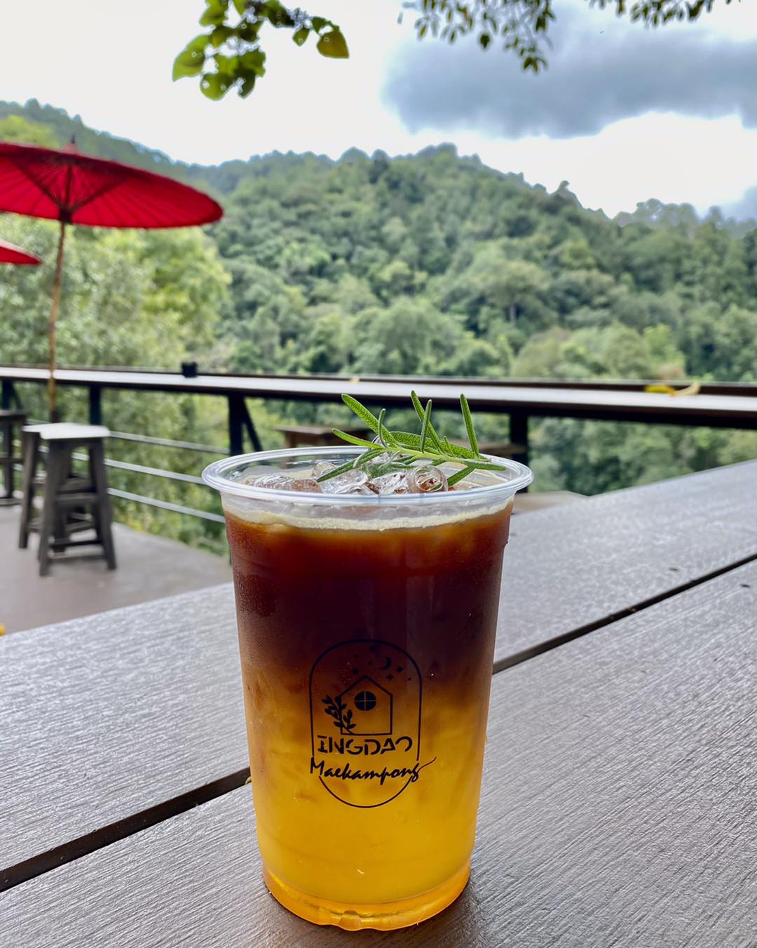 บ้านอิงดาว แม่กำปอง, Ma Du Doi Coffee แม่กำปอง, Teddu Coffee - Baansuphanbhum, ชมนกชมไม้, บ้านพักลุงปุ๊ด &amp; ป้าเป็ง แม่กำปอง, Pirunya Coffee, ร้านกาแฟฮ่อมดอย &amp; อาร์ตแกลเลอรี่ แห่งขุนเขา แม่กำปอง, บ้านหลงเขา แม่กำปอง &amp; ฮักเขา ฟาร์มสเตย์, ระเบียงวิวแม่กำปอง, ณ แม่กำปอง ร้านอาหารแม่กำปอง