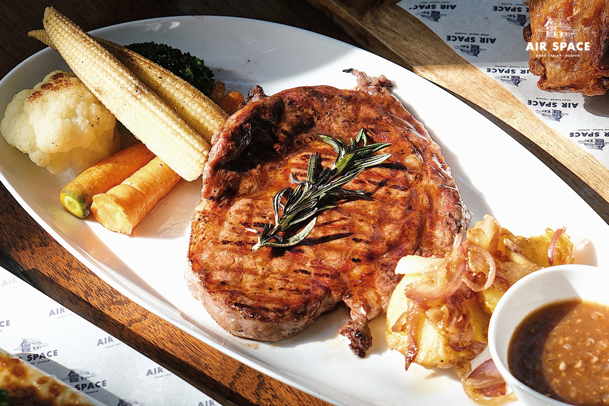 Air Space Hua Hin, ปลีกวิเวก คาเฟ่, After morning cafe, The Chocolate Factory HuaHin, DRIP RIM LAY, Top Seacret Beach Cafe, Molley coffee stand, RowHou8e Cafe' HuaHin106, 25 Monday cafe', S'more Cafe Huahin, Tree House Cafe', Wilaiwan Hua Hin