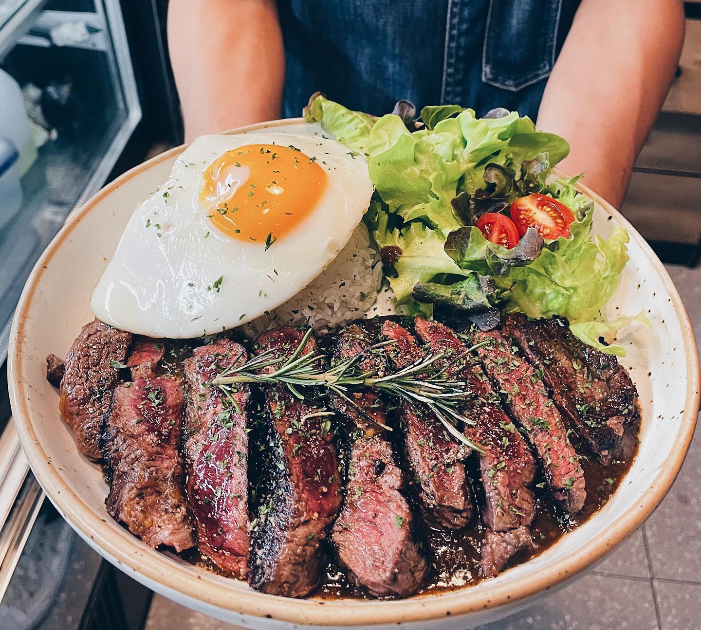 Mixirista Lampang, TIN’N, Wooden House Cafe', Karpenter cafe&amp;bake, Secret Garden Cafe, บ้านนอกคาเฟ่, Kin Cafe' Lampang, ณ หิรัญ คาเฟ่, Himwang Café, ไอหย๋า ปังนม, Dezato Cafe, อาร์มแชร์ คาเฟ่, โก๋กาแฟ ธรรมดาเป็นพิเศษ, Nalalin Home Cafe-Lampang, NOP Cafe&amp;Bistro, ก๋างต้ง, Moungngwezin