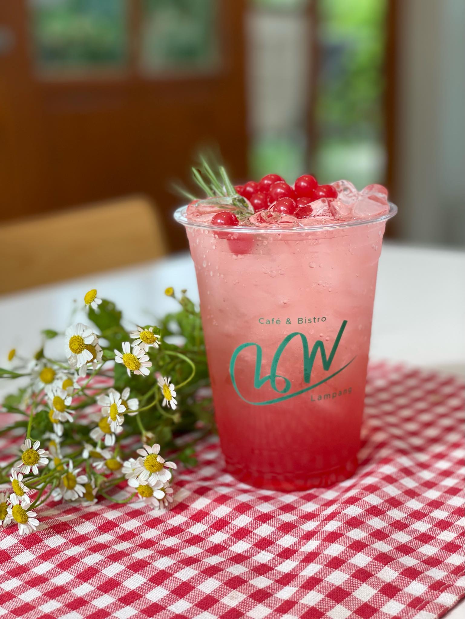 Mixirista Lampang, TIN’N, Wooden House Cafe', Karpenter cafe&amp;bake, Secret Garden Cafe, บ้านนอกคาเฟ่, Kin Cafe' Lampang, ณ หิรัญ คาเฟ่, Himwang Café, ไอหย๋า ปังนม, Dezato Cafe, อาร์มแชร์ คาเฟ่, โก๋กาแฟ ธรรมดาเป็นพิเศษ, Nalalin Home Cafe-Lampang, NOP Cafe&amp;Bistro, ก๋างต้ง, Moungngwezin