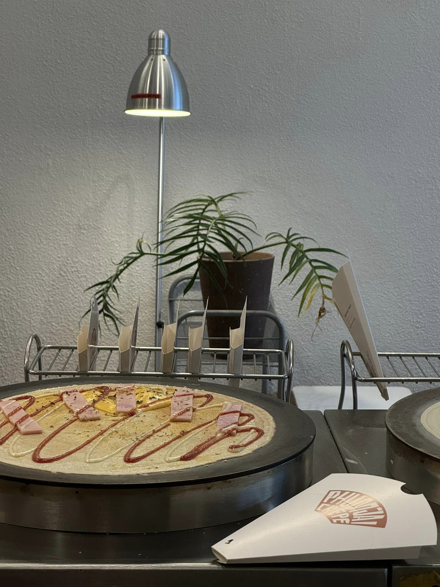 Phumjai Crepe • ภูมิใจเครป, เครปเย็นโครตไส้ ตลาดอินดี้ปิ่นเกล้า, เครปบุฟเฟต์ สายไหมอเวนิว, ร้านป้านายเครปเย็น I creamy crepe, เครปเย็น หน้าวัง, เครปเย็น โทสต์ ร้านป้อนคำหวาน กรู๊ฟมาร์เก็ต, YOTHA CREPE, เครปสมหวัง, Olino Crepe &amp; Tea