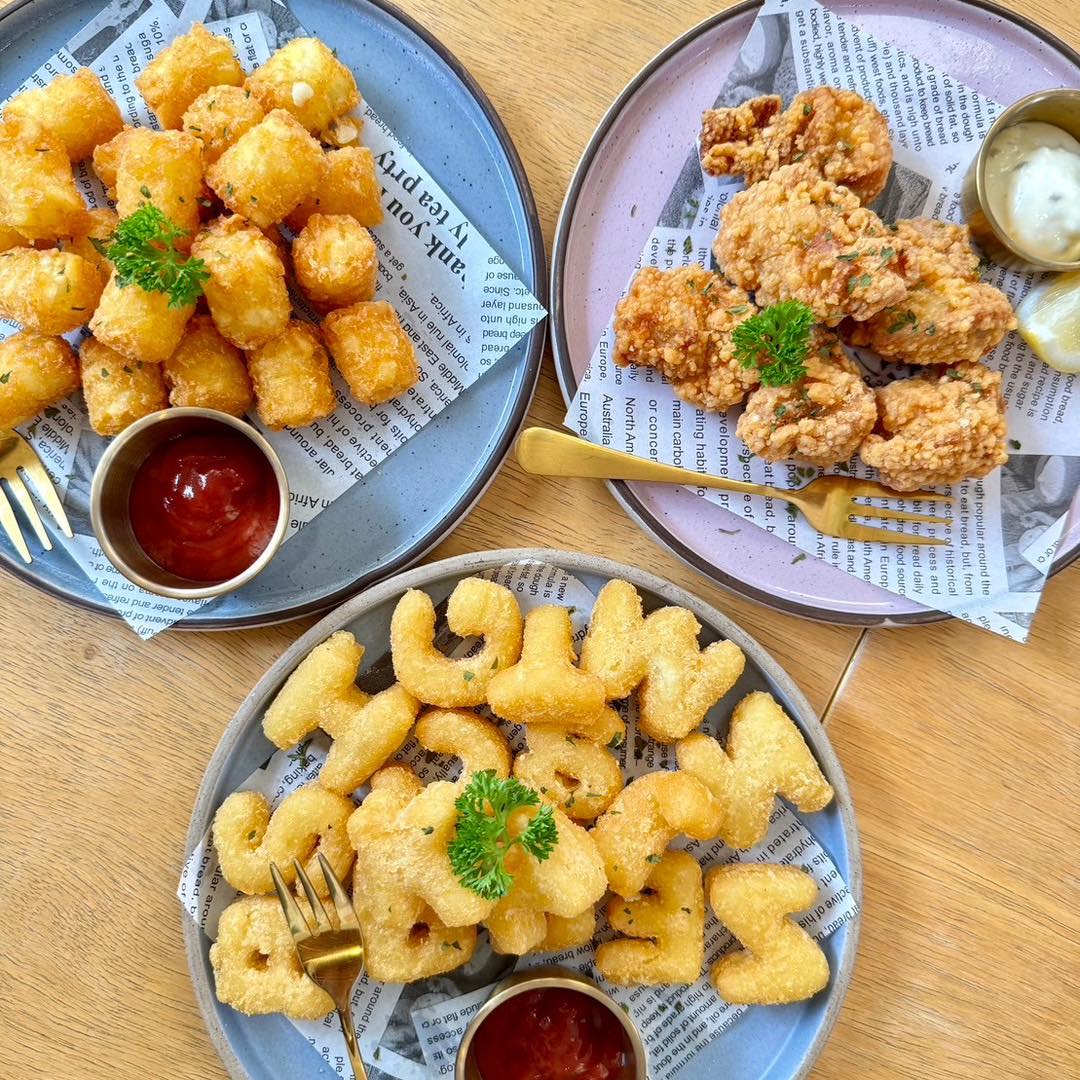 Kiddies’ House, ม้าก้านกล้วย คิดส์คาเฟ่, Little sheep kids cafe, Kickinkids, Moana Cafe, Organika Cafe and Play, Little Barn Kids Cafe, Pumpkin Art Town, DUBUA CAFE, FARM LUCK, Dressage Horse Café, Buttercup, Mari go round