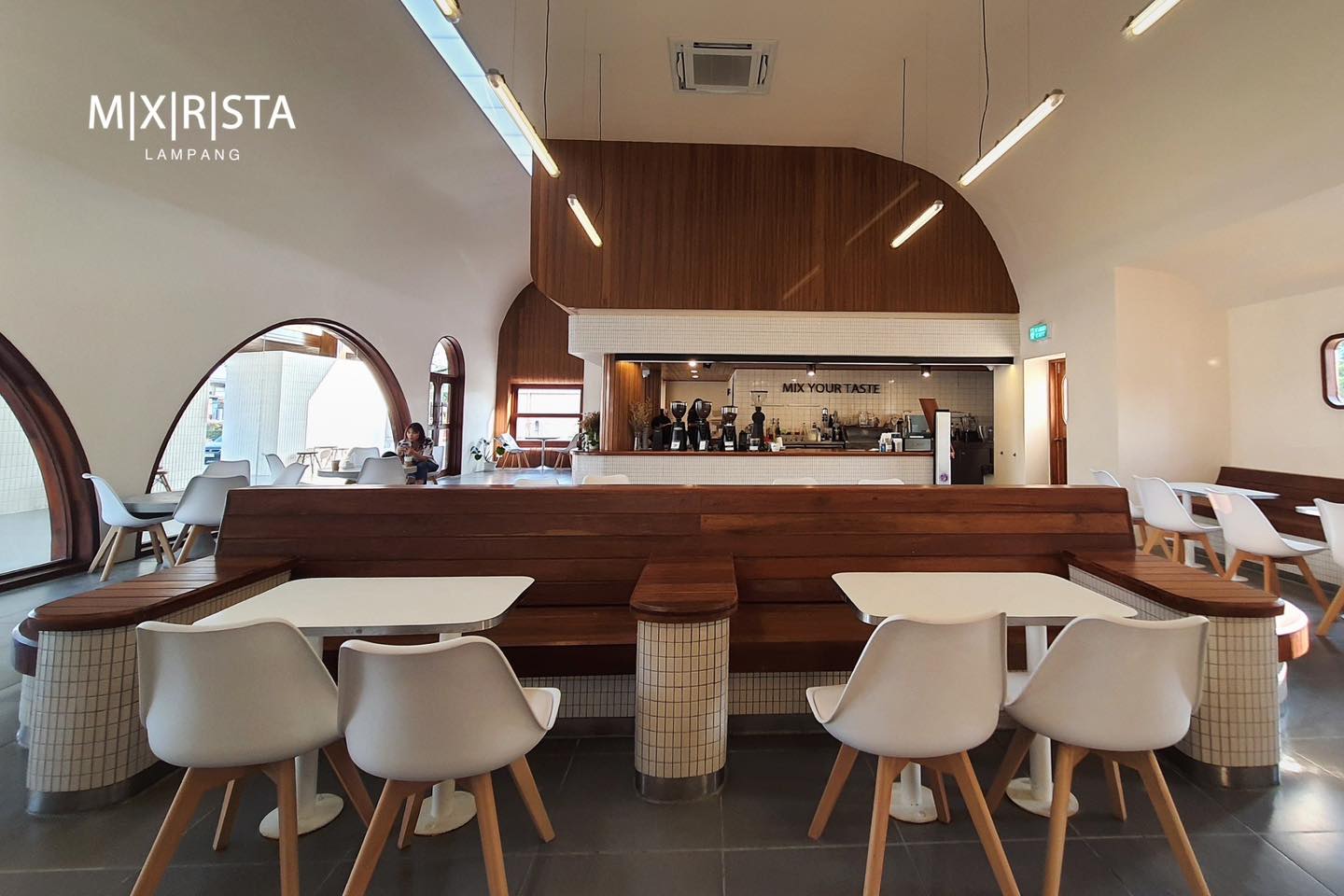 Mixirista Lampang, TIN’N, Wooden House Cafe', Karpenter cafe&amp;bake, Secret Garden Cafe, บ้านนอกคาเฟ่, Kin Cafe' Lampang, ณ หิรัญ คาเฟ่, Himwang Café, ไอหย๋า ปังนม, Dezato Cafe, อาร์มแชร์ คาเฟ่, โก๋กาแฟ ธรรมดาเป็นพิเศษ, Nalalin Home Cafe-Lampang, NOP Cafe&amp;Bistro, ก๋างต้ง, Moungngwezin