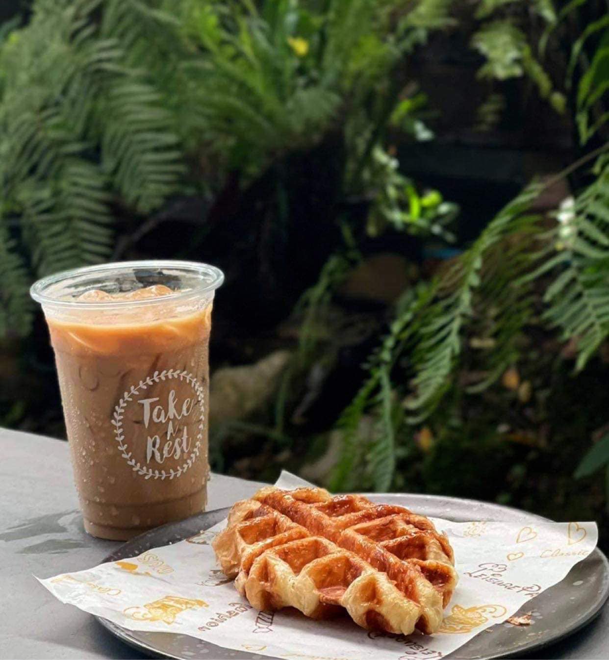 Mixirista Lampang, TIN’N, Wooden House Cafe', Karpenter cafe&amp;bake, Secret Garden Cafe, บ้านนอกคาเฟ่, Kin Cafe' Lampang, ณ หิรัญ คาเฟ่, Himwang Café, ไอหย๋า ปังนม, Dezato Cafe, อาร์มแชร์ คาเฟ่, โก๋กาแฟ ธรรมดาเป็นพิเศษ, Nalalin Home Cafe-Lampang, NOP Cafe&amp;Bistro, ก๋างต้ง, Moungngwezin