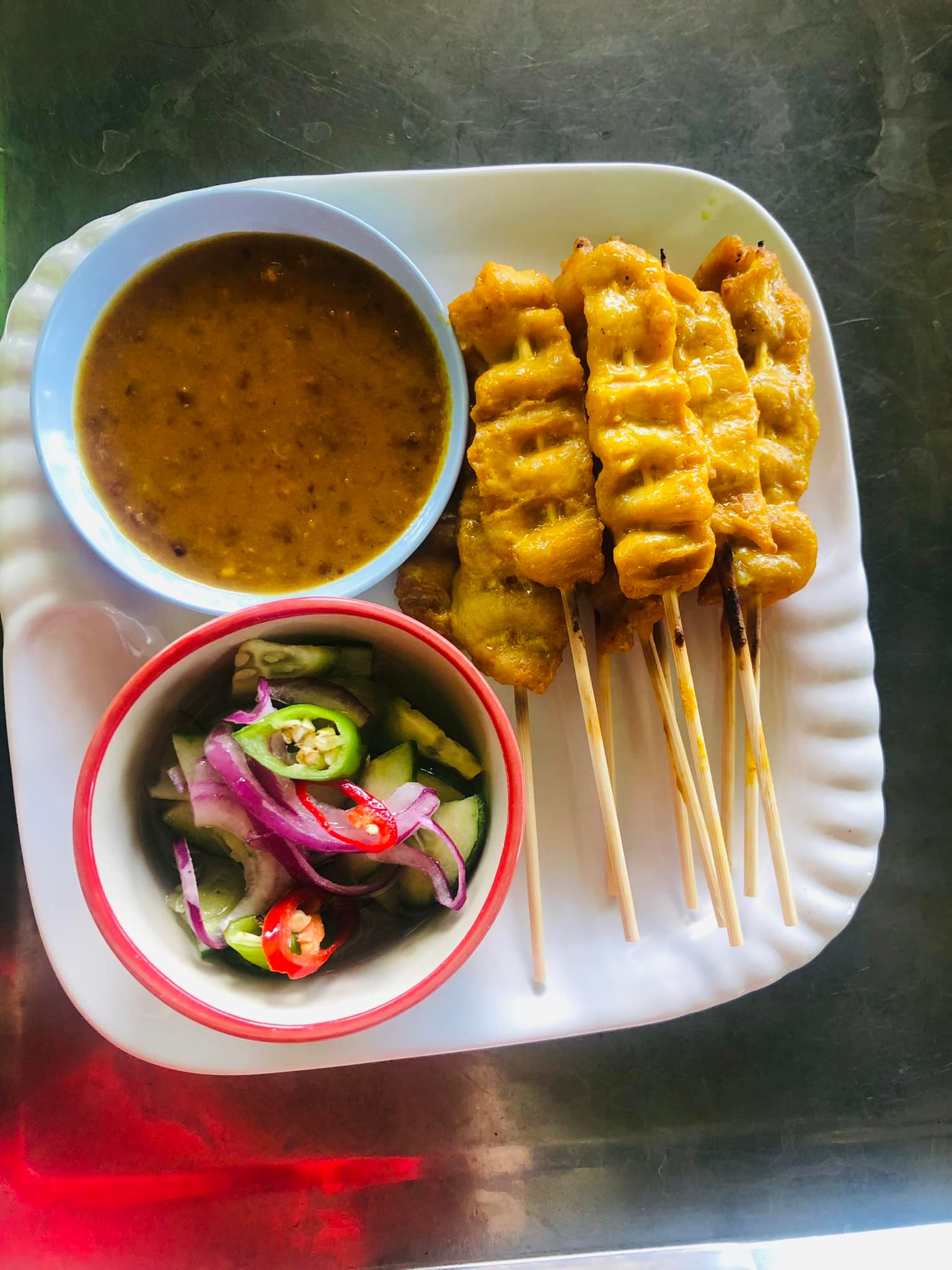 โจ๊กโรงเตี๊ยม, ติ่มซำ หอเจี๊ยะ at ชุมพร, ข้าวเหนียวปิ้งวินเทจ ชุมพร, Coffeebar99 , บ้านยาย ชุมพร, หนึ่งติ่มซำชุมพร, เทียนชัย, ข้าวแกงยายหลิว, ชุมพรแต่เตี้ยม, ซาลาเปาคุณก้อย วังไผ่