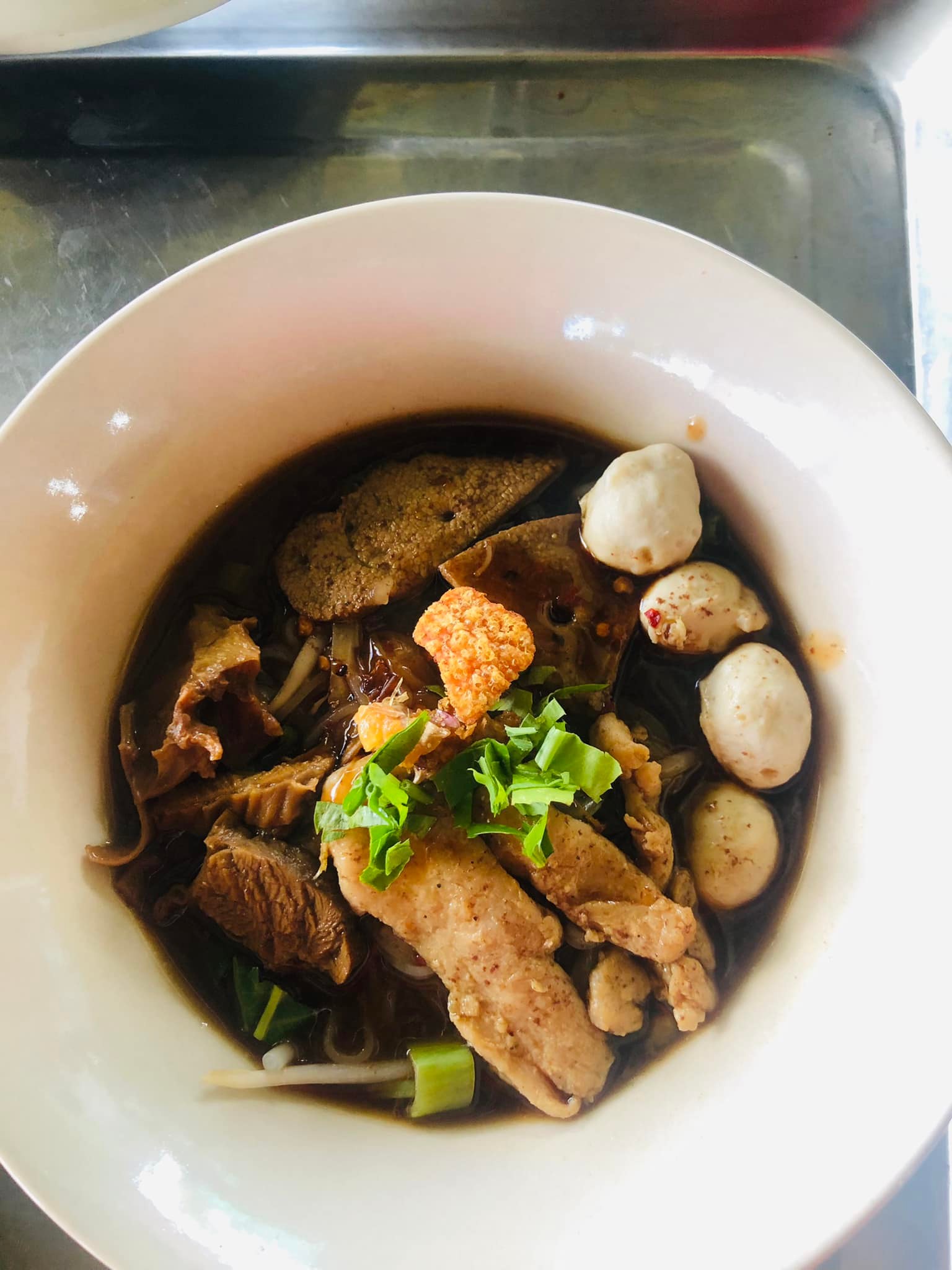 โจ๊กโรงเตี๊ยม, ติ่มซำ หอเจี๊ยะ at ชุมพร, ข้าวเหนียวปิ้งวินเทจ ชุมพร, Coffeebar99 , บ้านยาย ชุมพร, หนึ่งติ่มซำชุมพร, เทียนชัย, ข้าวแกงยายหลิว, ชุมพรแต่เตี้ยม, ซาลาเปาคุณก้อย วังไผ่