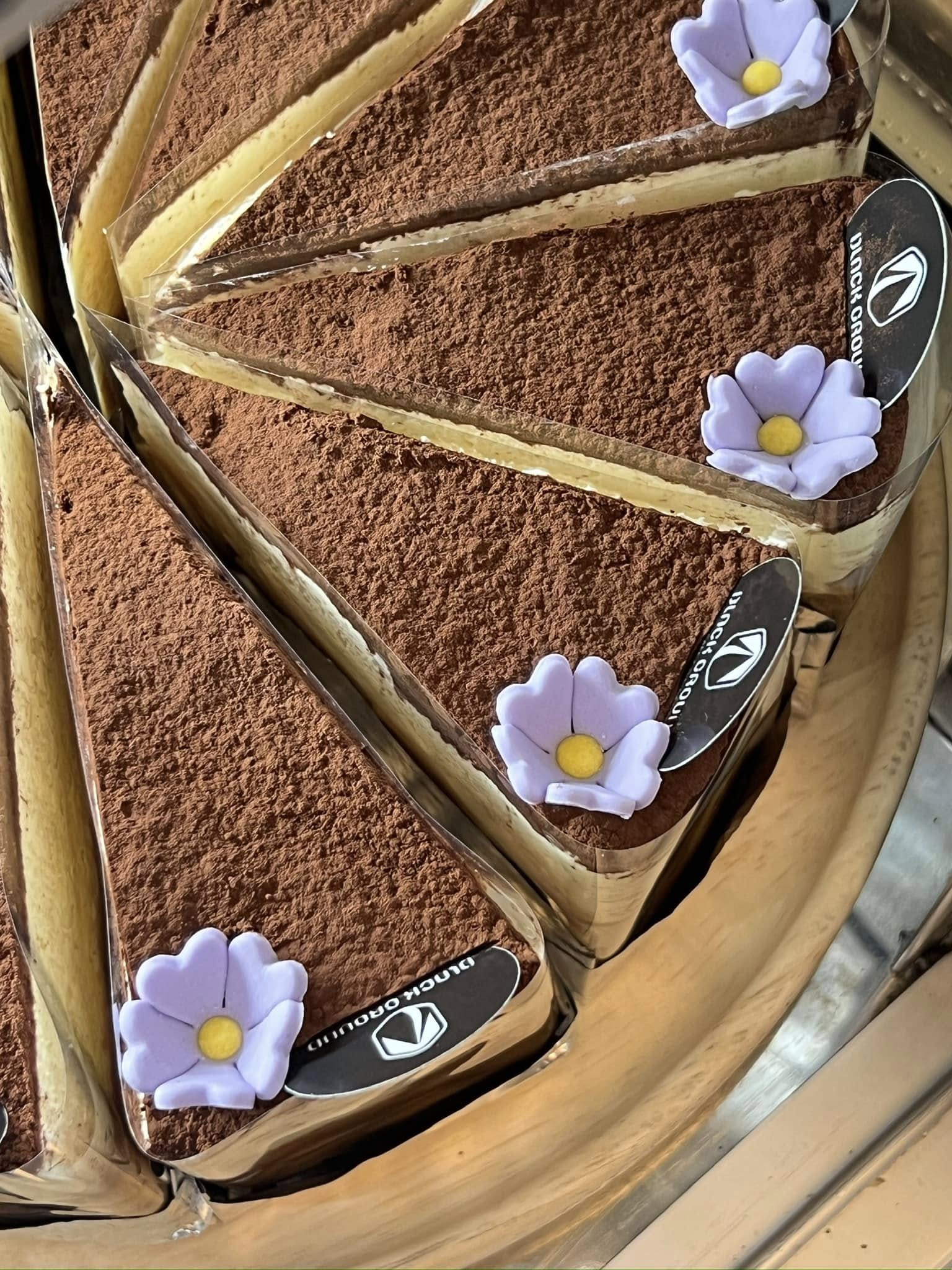 ชิมฮง คาเฟ่ - Chim Hong Cafe, Makesense, Kalamong, เดอ นา คาเฟ่, Benandson Cafe’, Chamcha Cafe, The Weekend Moka, เดี๋ยวเจอสวน&amp;คาเฟ่, Caffe' De Chalawan, Black Hat, Mouth Cafe, Apsara Café Phichit