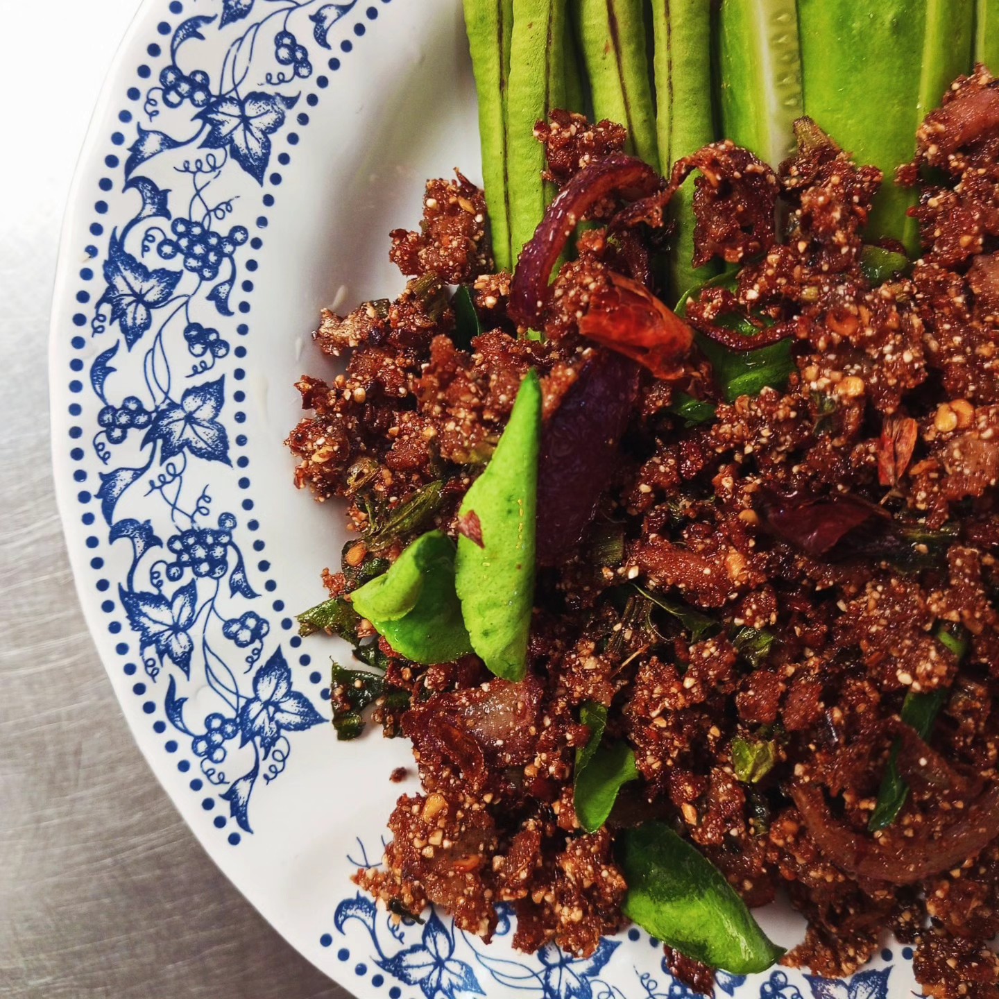 ครัวส้มหอม, Buttercoffs., แดง โภชนา, ลูกชิ้นปลากรายทอด ชัย เศรษฐีเรือทอง, นายอ้วนเย็นตาโฟเสาชิงช้า, ตาชัยก๋วยเตี๋ยวสุโขทัย, 3rd CAFÉ, เหลี่ยมนมสด, ลูกชิ้นหมูแพร่งนรา, เจ๊นี เผือกหิมะ, ภูธรบาร์, โกปี๊เฮี้ยะไถ่กี่ ณ เสาชิงช้า, นมโจ เสาชิงช้า, ข้าวหมูแดงนายชุน, มนต์ นมสด