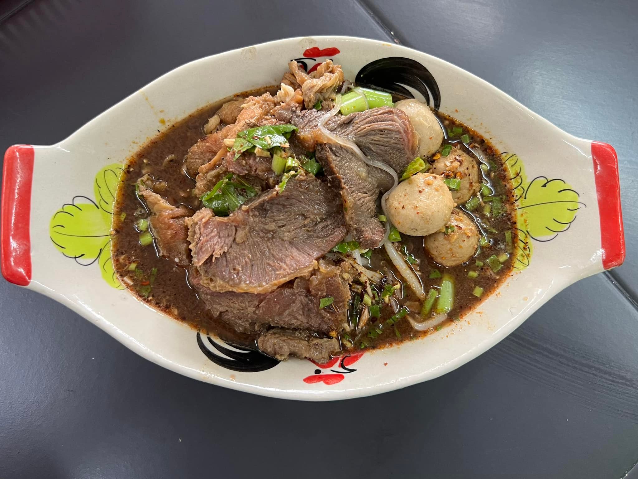 โกวใหญ่ ก๋วยเตี๋ยวหมูต้มยำ, เฮียตี๋ ก๋วยเตี๋ยวลูกชิ้นปลาเย็นตาโฟเยาวราชลาดพร้าววังหิน, ก๋วยเตี๋ยวต้มยำไข่ลาวา, ก๋วยเตี๋ยวเรือ "คนกรุง" สูตรดั้งเดิมยายทองนาค, ก๋วยเตี๋ยวต้มยำหมูบะช่อ มาม่าหม้อไฟ เฮียจู๋-ลาดพร้าว71