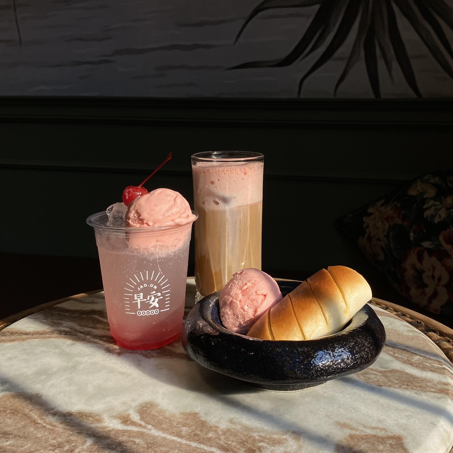 ติ๋มเกี๊ยวยักษ์, แกงกระหรี่คุณมาลี, Hongkong Dimsum, เหอ เฉิน ฟง, ข้าวขาหมูนายอุ๊ , เกี้ยมอี๋โบราณเจ๊ชุง, ขนมบั๊วเกี้ยไหหลำโบราณ, ข้าวขาหมูเฮียโอว, บะหมี่จับกัง เยาวราช, ก๋วยเตี๋ยวเป็ดนายเมา, ราดหน้า ท่ง ฮั่ว เฮง "เฮียตั๋ง", JAO.UN - 早安, ตี๋หยกกาแฟโบราณ, Lhong Tou Cafe, ZONG TER - 松德