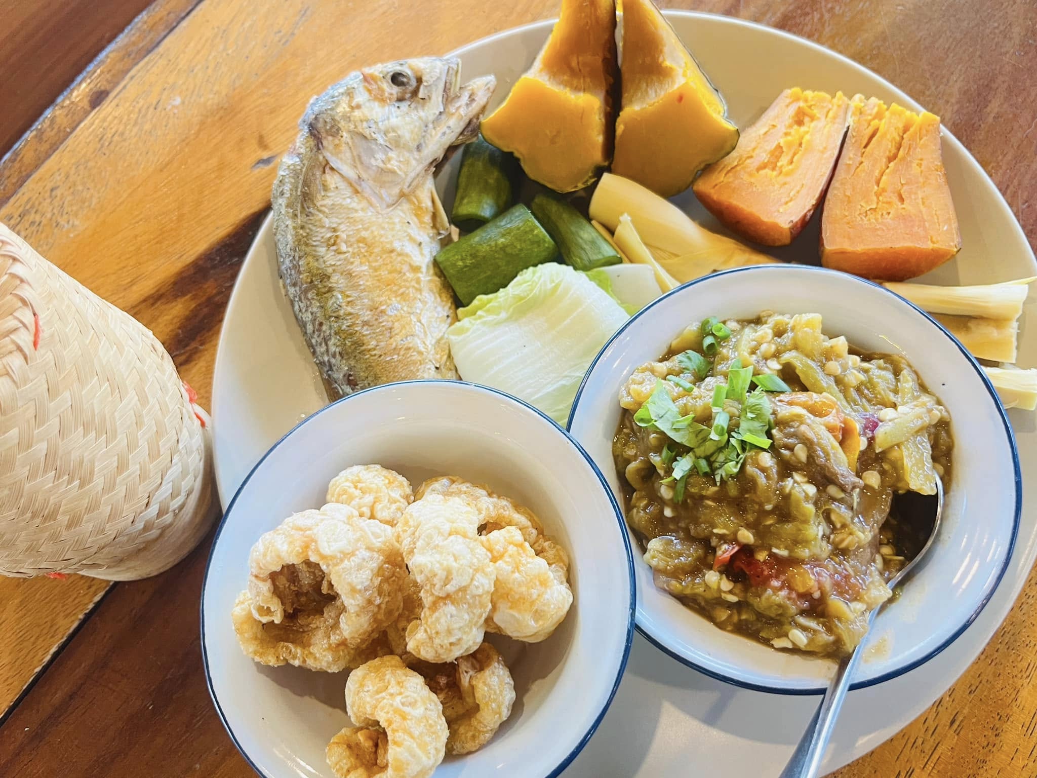 สำรับกับข้าว, ก๋างโต้ง, ครัวจันทร์หอม, จุ่มยักษ์, บ้านแม่คุณ, Miyako Japanese, สุดาพร หมูกะทะ, ตะบันตำ ตำถาดบันลือโลก