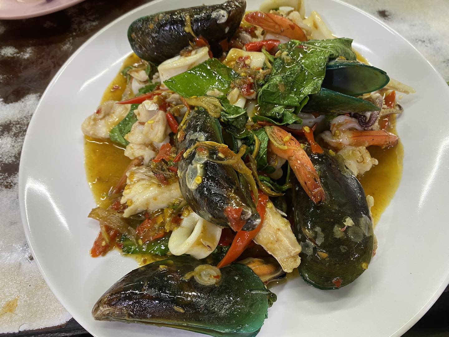 ส.พาณิชย์ เกี๊ยวกรอบ 100ปี ตลาดโบราณเสาไห้, ข้าวต้มคนเห็น, ครัวปลาสราวุธ, ราดหน้าเลี่ยวตังไล้, ร้านอาหารบ้านซายิด