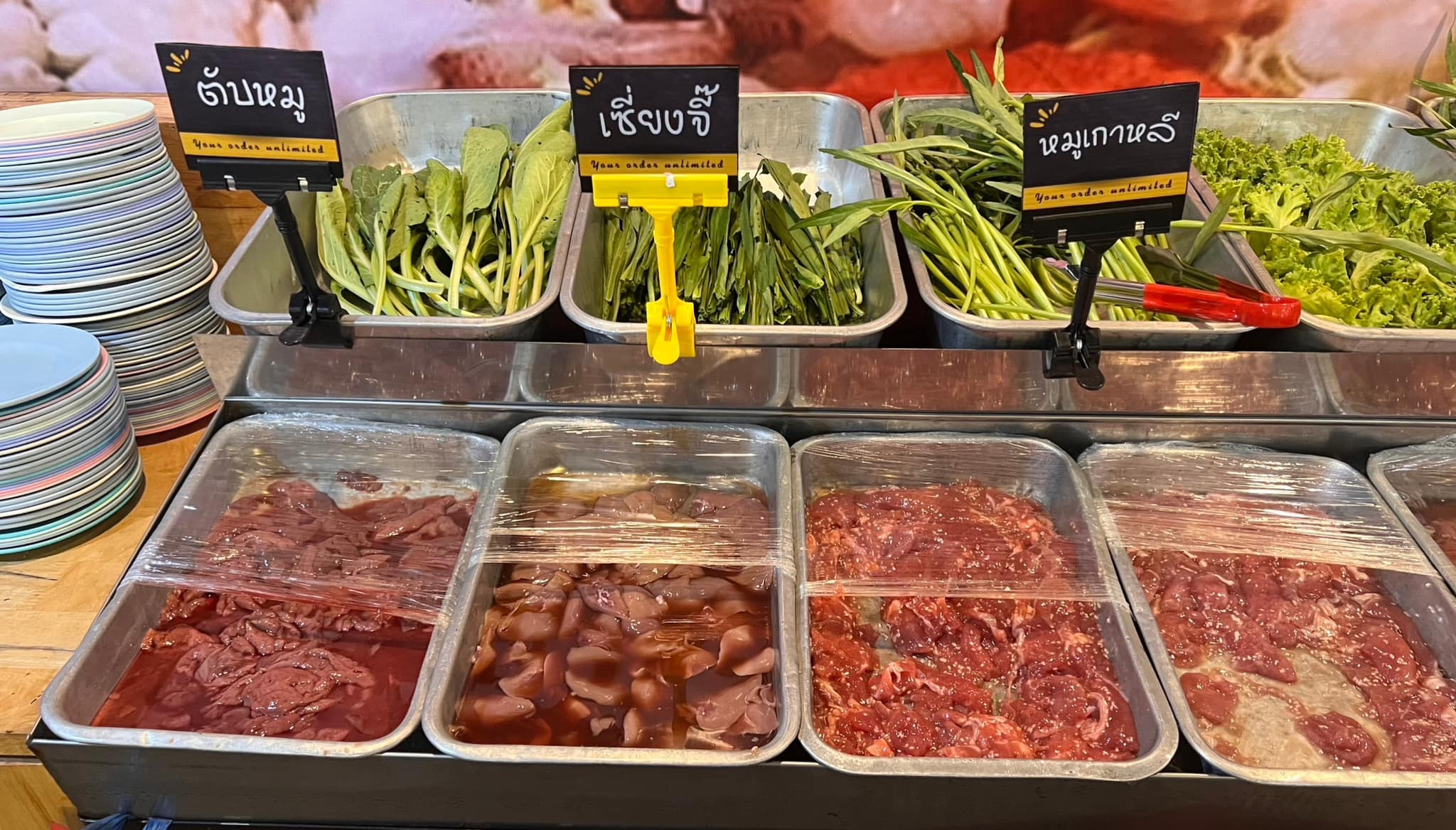 Baan suki, Y.O.U หมูกระทะ, JJANG restaurant and BBQ, ฮ่องเต้ สุกี้-ปิ้งย่าง บุฟเฟ่ต์, สุกี้ตี๋น้อย, สาขาเลียบด่วนเอกมัยรามอินทรา, BestBeef, ปิ้ง-ย่างเทวดา, Happy Suki, 18 มงกุฎ สุกี้-ชาบู, สุกี้ดารา, อร่อยติ่มซำ สุกี้สไตล์ฮ่องกง