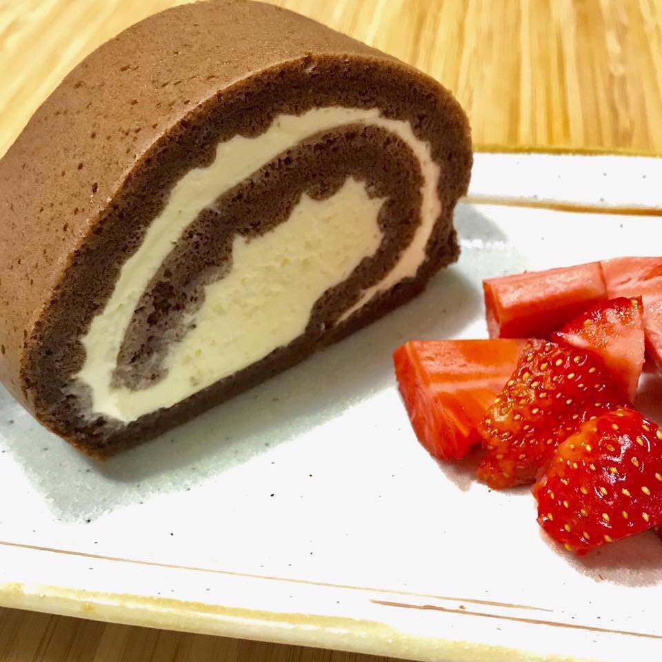 Skinnylicious, KetoConnect Cafe, Lowcarbbyfatchickencurrypuff , Yellow Spoon Pastry, Mama Som's Cake, I Cake Healthy, Vegan Bakery Bangkok, Scoma's