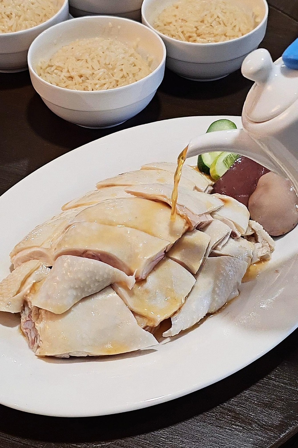 Ailati Resto, แสนยอด, ต๋องเต็มโต๊ะ, สาขาซอยเจริญกรุง 44, 80/20 bkk, ก๋วยเตี๋ยวเย็นตาโฟเกี๊ยวโต - บางรัก, โบ๊ยเกี๊ยเจ๊เนี๊ยวบางรัก, บุญทรัพย์คุณหลวง, นายเม้ง บะหมี่ปู เกี๊ยวกุ้งยักษ์, ทอดมันกวางตุ้ง สีนวล, เอ๋กระเพาะปลา ตรอกซุง, Panlee Bakery, ประจักษ์, ขาหมูตรอกซุงบางรัก เจ้าเก่า, ข้าวต้มปลา (กิมโป้), ข้าวขาหมูตีสาม, Hoklong Restaurant