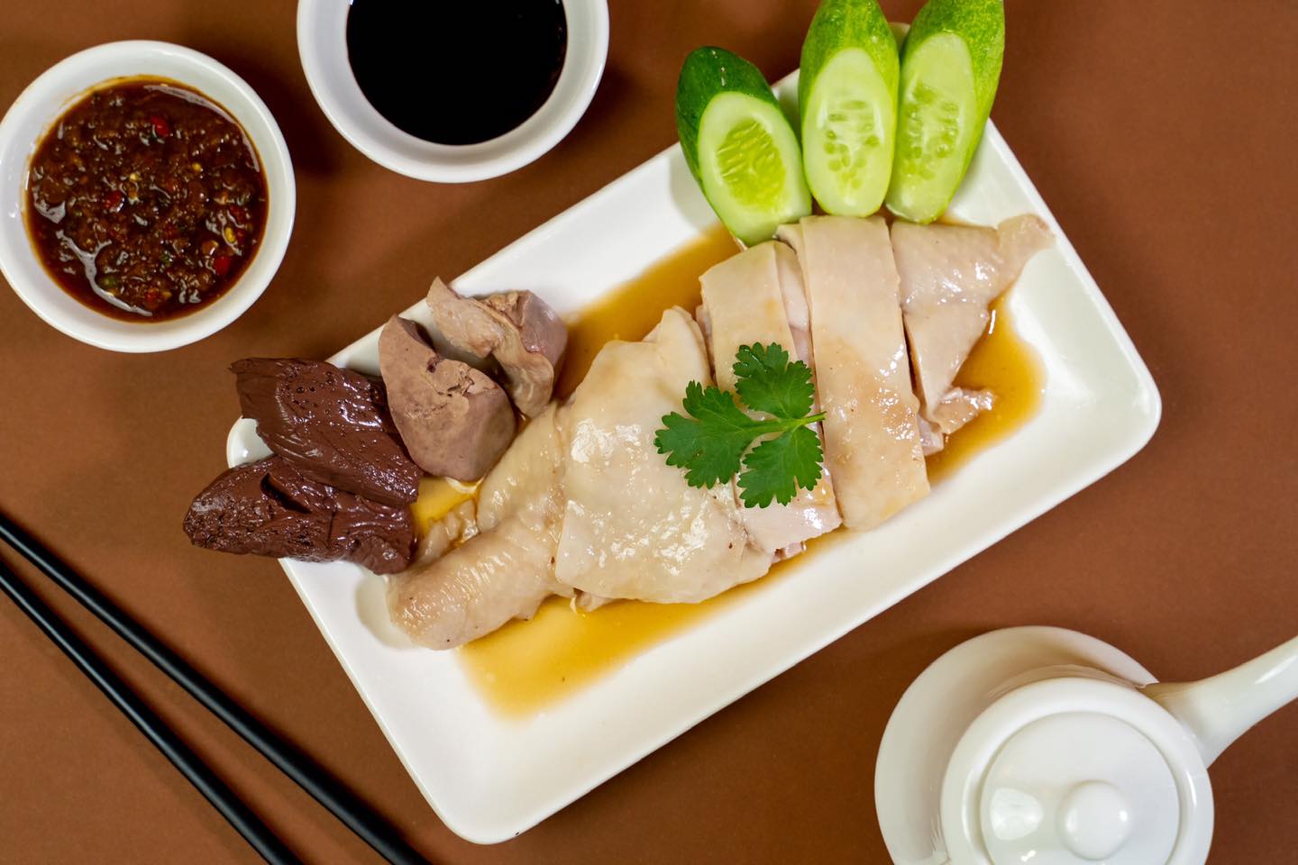 Ailati Resto, แสนยอด, ต๋องเต็มโต๊ะ, สาขาซอยเจริญกรุง 44, 80/20 bkk, ก๋วยเตี๋ยวเย็นตาโฟเกี๊ยวโต - บางรัก, โบ๊ยเกี๊ยเจ๊เนี๊ยวบางรัก, บุญทรัพย์คุณหลวง, นายเม้ง บะหมี่ปู เกี๊ยวกุ้งยักษ์, ทอดมันกวางตุ้ง สีนวล, เอ๋กระเพาะปลา ตรอกซุง, Panlee Bakery, ประจักษ์, ขาหมูตรอกซุงบางรัก เจ้าเก่า, ข้าวต้มปลา (กิมโป้), ข้าวขาหมูตีสาม, Hoklong Restaurant