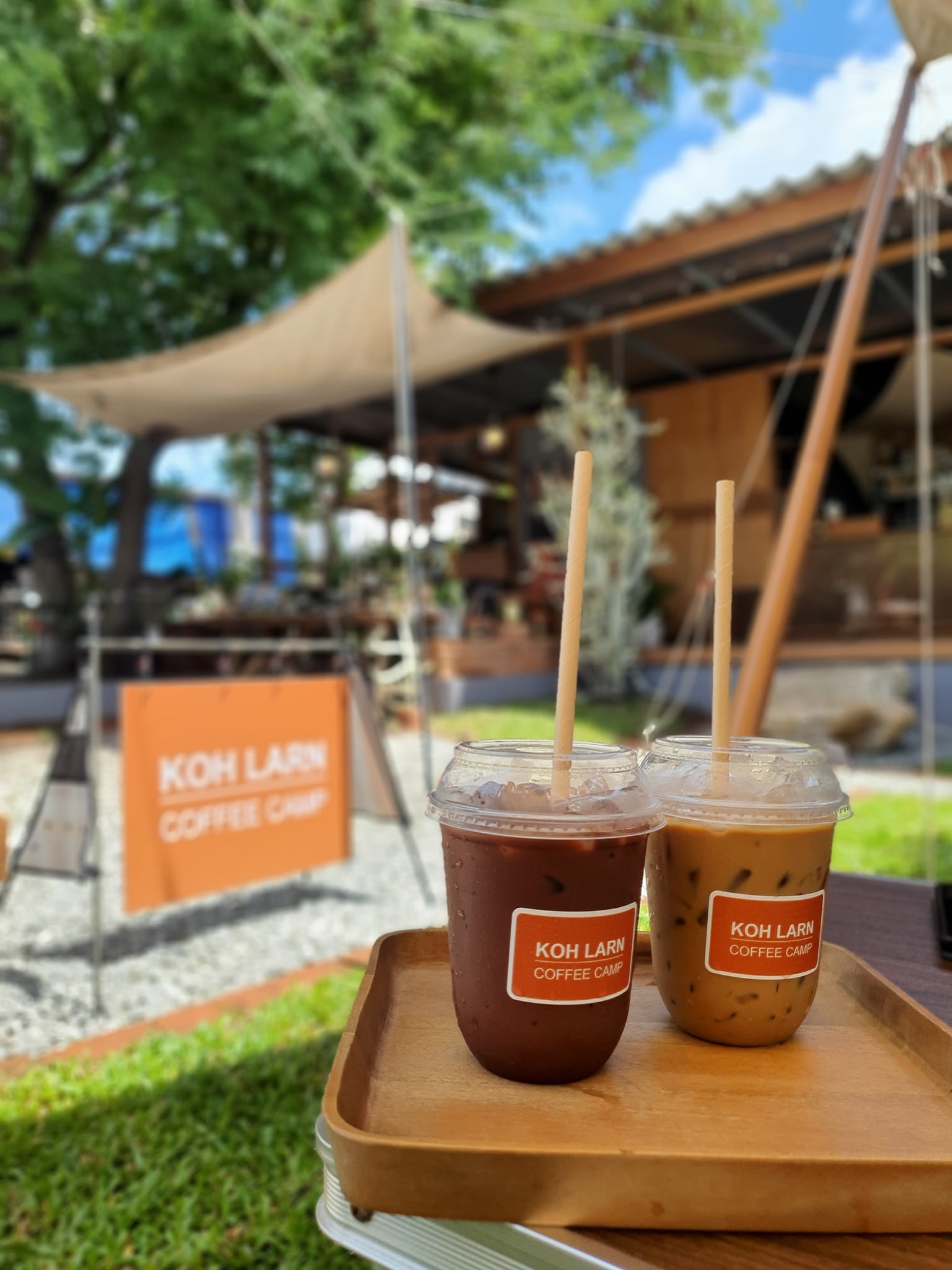 Pakron - พักร้อน เกาะล้าน, Fat Submarine Cafe, เกาะล้านคอฟฟี่แคมป์, Maharak Cafe, Never too small kohlarn, Love on sea, บัวลอยวันวานคาเฟ่ เกาะล้าน