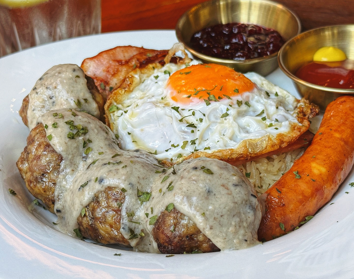 Seiniku-ten, Holic Mookata, Lucky’s Hungry AFR ข้าวผัดอเมริกัน, Fufu Shabu, สาขาอารีย์, Paknang.bkk, Shidon, ย่างเนย อารีย์, GuruGyuu, Suku Suku