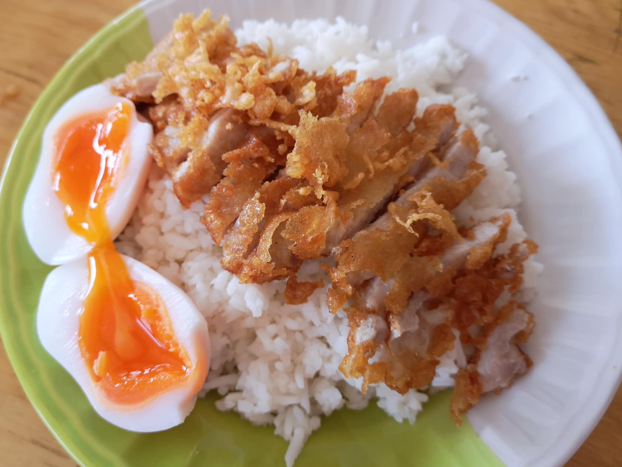 แชมป์ข้าวหมูทอด, สาขาพัทยา, หมูทอด BunBun, หมูทอด โพธิ์งาม - Rare Item, เหนียวหมู DRIVE THRU by i-Dle, ติดลม หมูทอดปลาร้า Delivery, หมูทอดเบรกแตก, หมูทอดจับกัง, หมูทอดราชวัตร, กินกันหมูทอด, หมูทอดติดฟัน, หมูหม้อเทพ, หมูทอดชาววัง, หมูทอดเจ๊จง, เฮงจัง หมูกระเทียม, Zaabmootod, ซุปเปอร์หมูทอด, แม่น้อยหมูทอด
