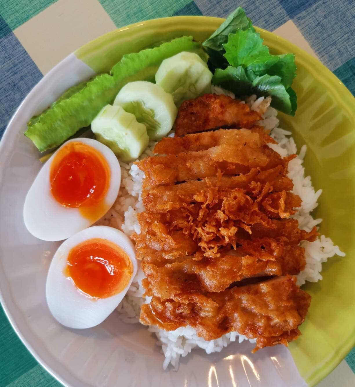 แชมป์ข้าวหมูทอด, สาขาพัทยา, หมูทอด BunBun, หมูทอด โพธิ์งาม - Rare Item, เหนียวหมู DRIVE THRU by i-Dle, ติดลม หมูทอดปลาร้า Delivery, หมูทอดเบรกแตก, หมูทอดจับกัง, หมูทอดราชวัตร, กินกันหมูทอด, หมูทอดติดฟัน, หมูหม้อเทพ, หมูทอดชาววัง, หมูทอดเจ๊จง, เฮงจัง หมูกระเทียม, Zaabmootod, ซุปเปอร์หมูทอด, แม่น้อยหมูทอด