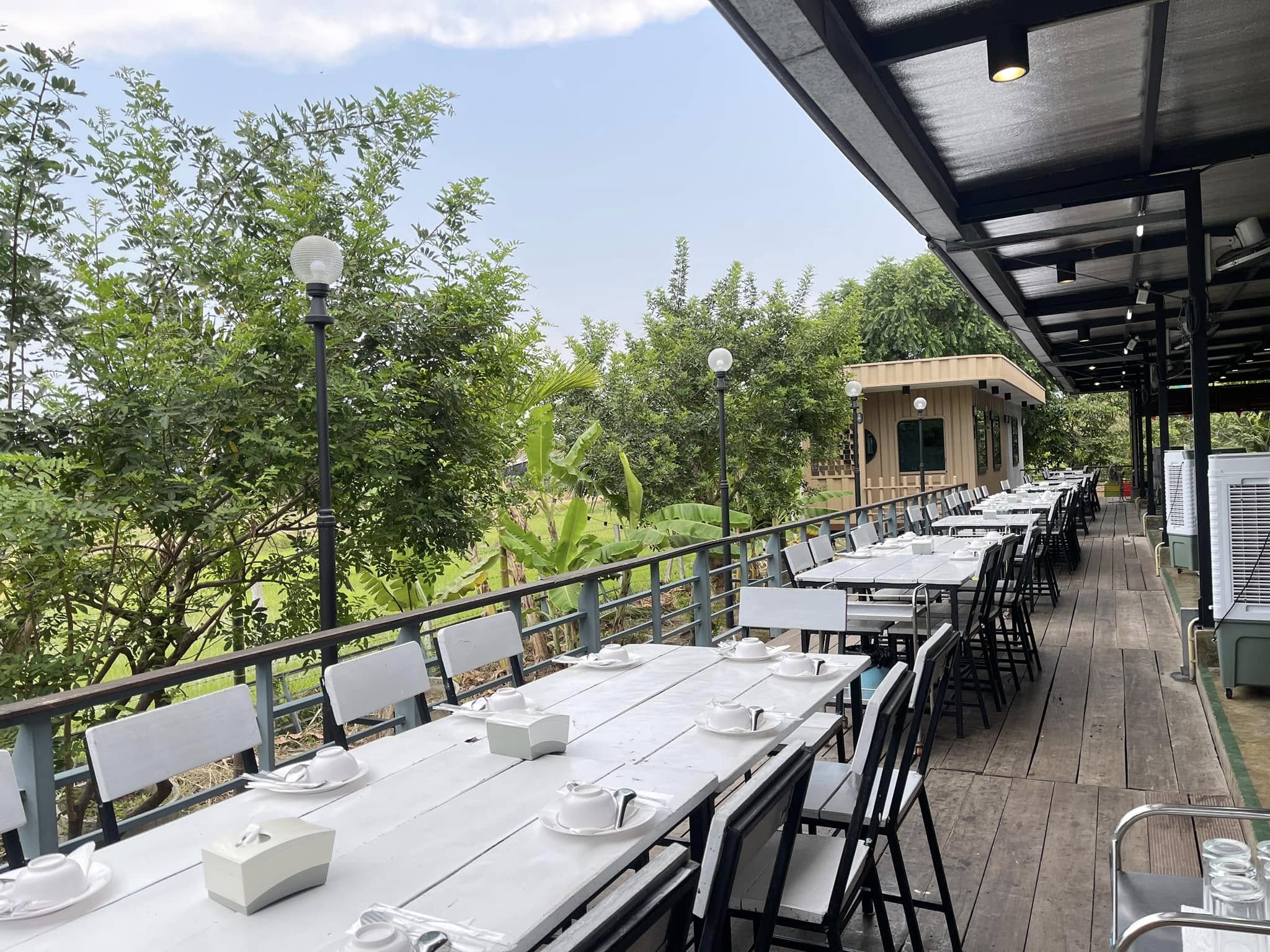 กอบัว, บ้านอาหารไทย, บ้านบัว, บ้านรั้วไม้ Cuisine &amp; Cafe, ครัวหอมมันปู, ร้านไหน อุทยานหินเขางู ราชบุรี, สวนอาหาร รางตาล, Pakmud แซ่บหมูทะ, สาขาโพธาราม, ถึงพริกถึงขิง, มะม่วงคู่, เนื้อต้มบ้านสิงห์ เจ๊ติ๋ม, โกรกแดง, ชุมทางของอร่อย, Mainichi365, Octospider restaurant, Lim cafe Photaram, ครัวตะนาวศรี สวนผึ้ง ราชบุรี, อาตี๋โกปี๊, โอปอชิฟฟ่อนเค้ก, ก๋วยเตี๋ยวปลาแม่กลอง, ติ๋มเค้กมะพร้าวอ่อน, ก๋วยเตี๋ยวโบราณป้าฮวย, โอ่งข้าวโอ่งน้ำ, ครัวม่อนไข่ สวนผึ้ง ราชบุรี, ShabuDo