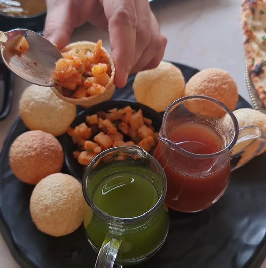 CURRY IN BOXES, Zafran Eatery, Tony's Restaurant พาหุรัด, Indian Essence Art, Indian Cuisine , Deven Chef Restaurant, Spicy by Nature, Indian Food 17 ถนนเจริญนคร, Amritsr, Indus, Royal India