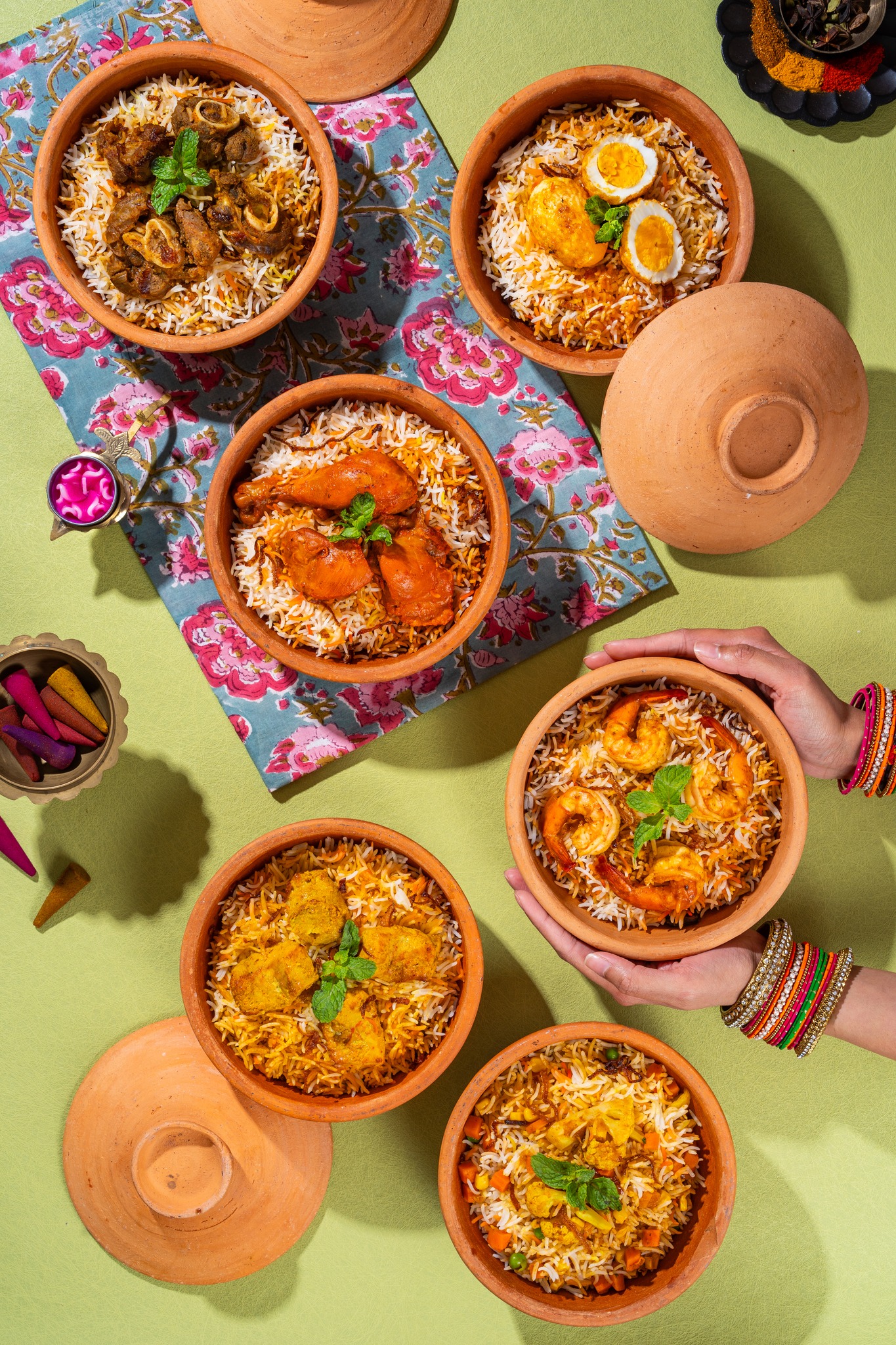 CURRY IN BOXES, Zafran Eatery, Tony's Restaurant พาหุรัด, Indian Essence Art, Indian Cuisine , Deven Chef Restaurant, Spicy by Nature, Indian Food 17 ถนนเจริญนคร, Amritsr, Indus, Royal India